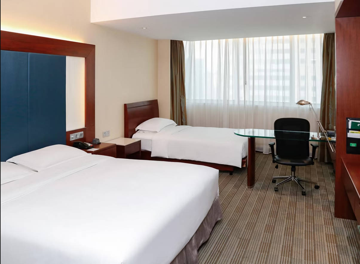 Triple Premium King Bed