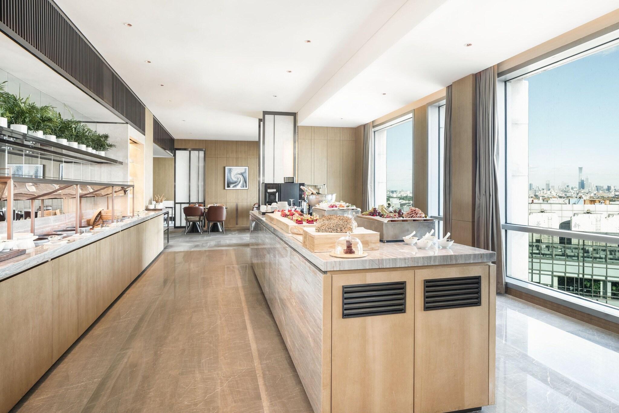 Double Club City View