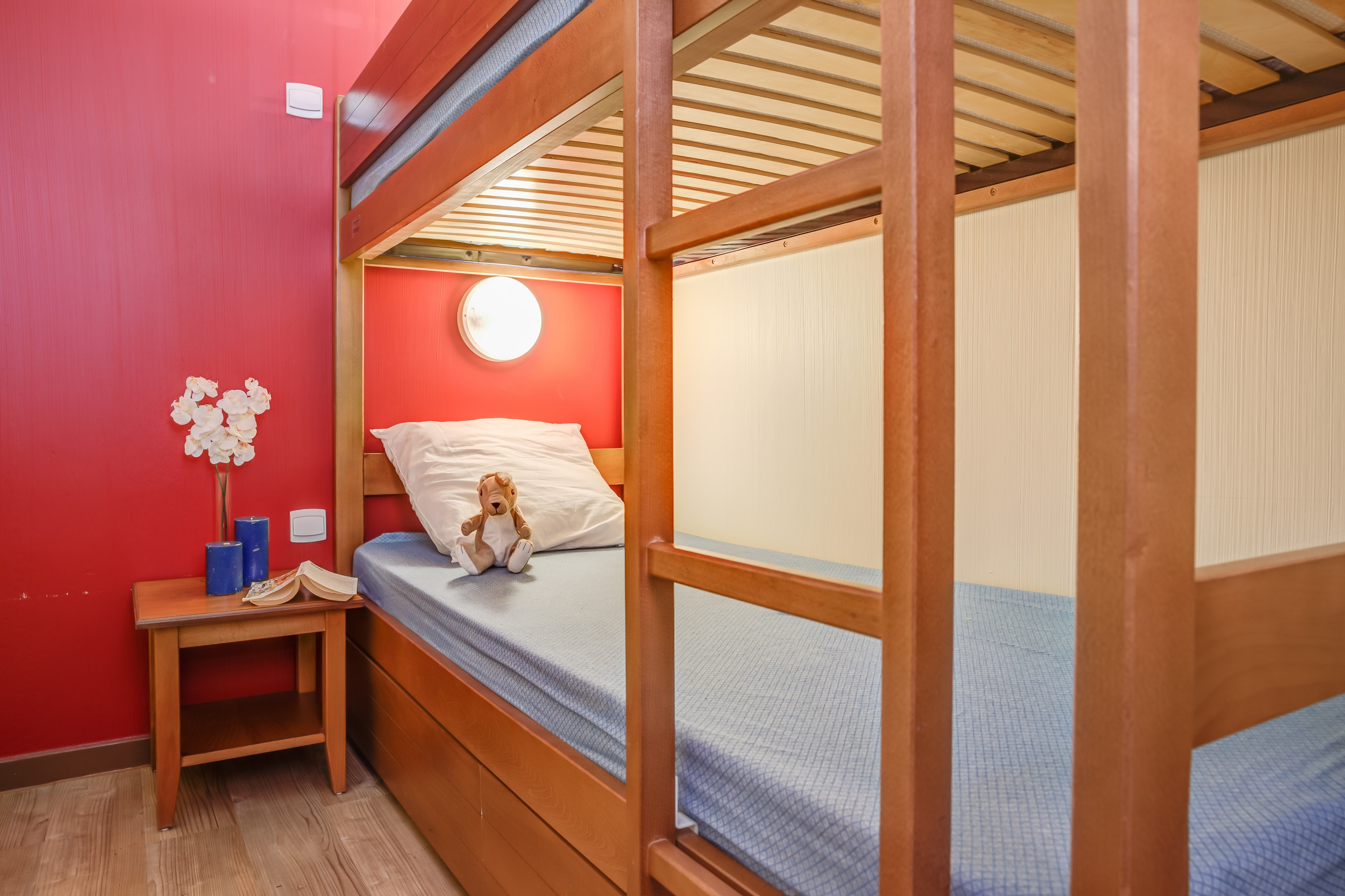 Apartment Capacity 6