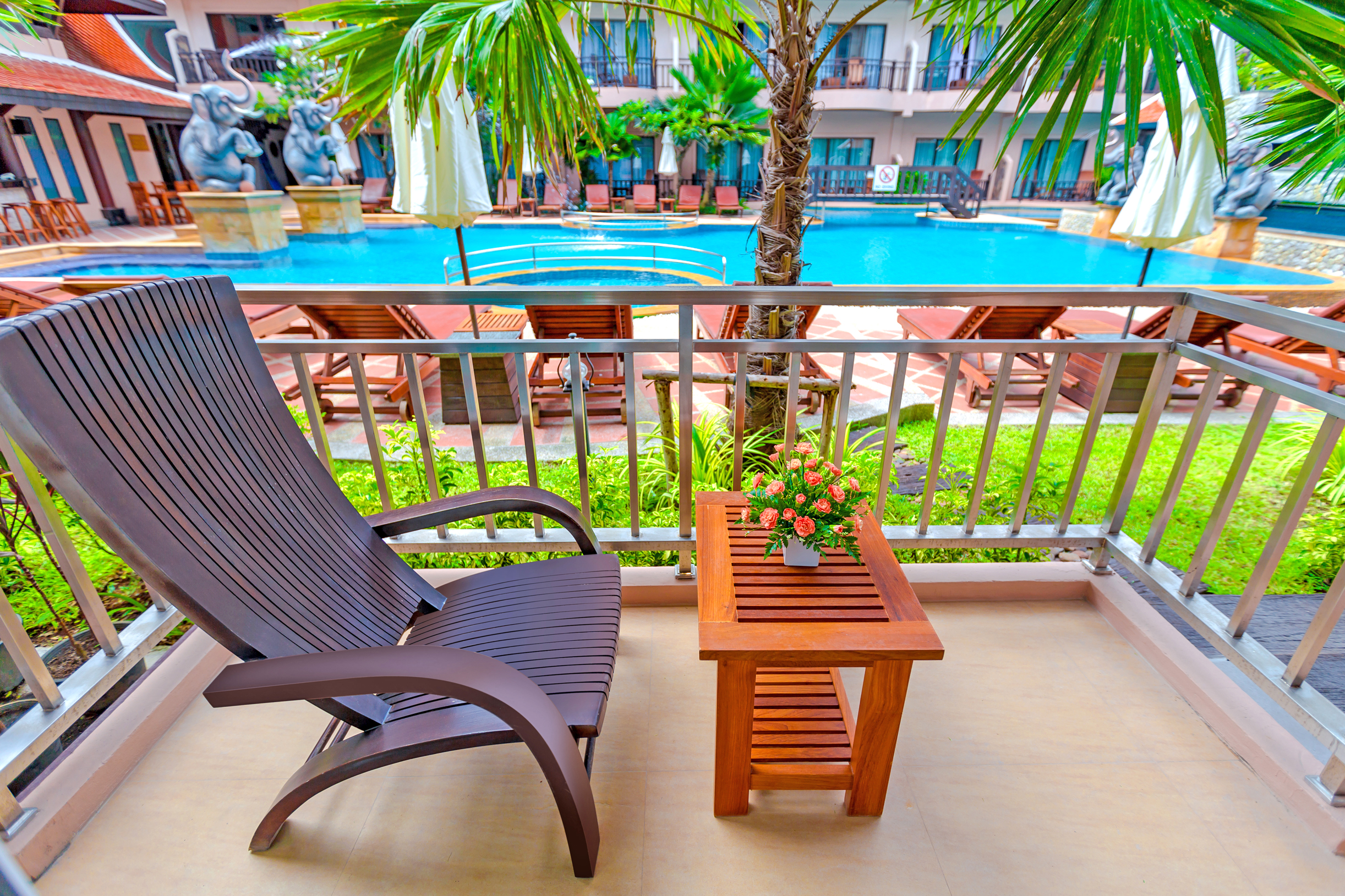 Double or Twin Deluxe Pool View