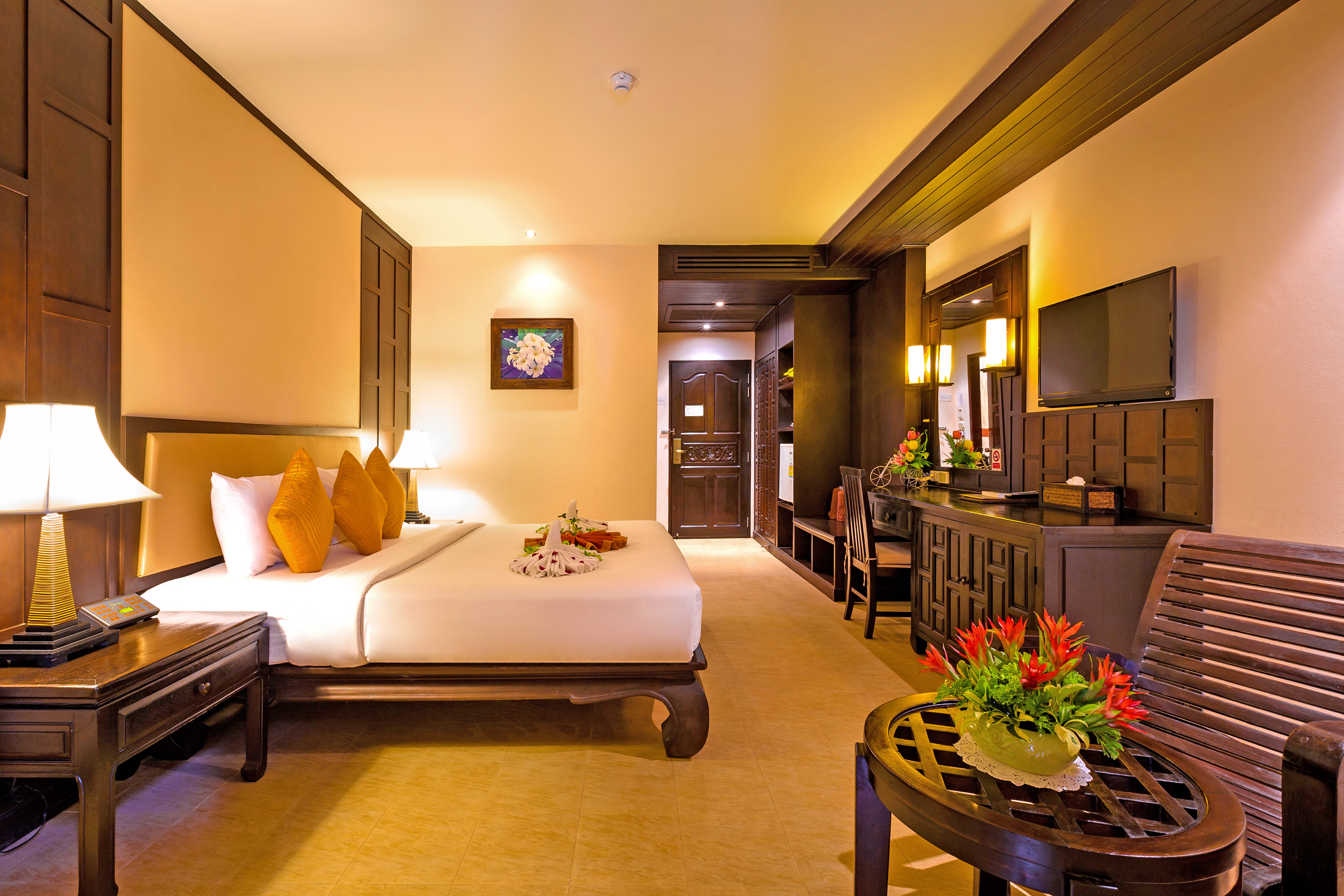 Double or Twin Deluxe Pool View