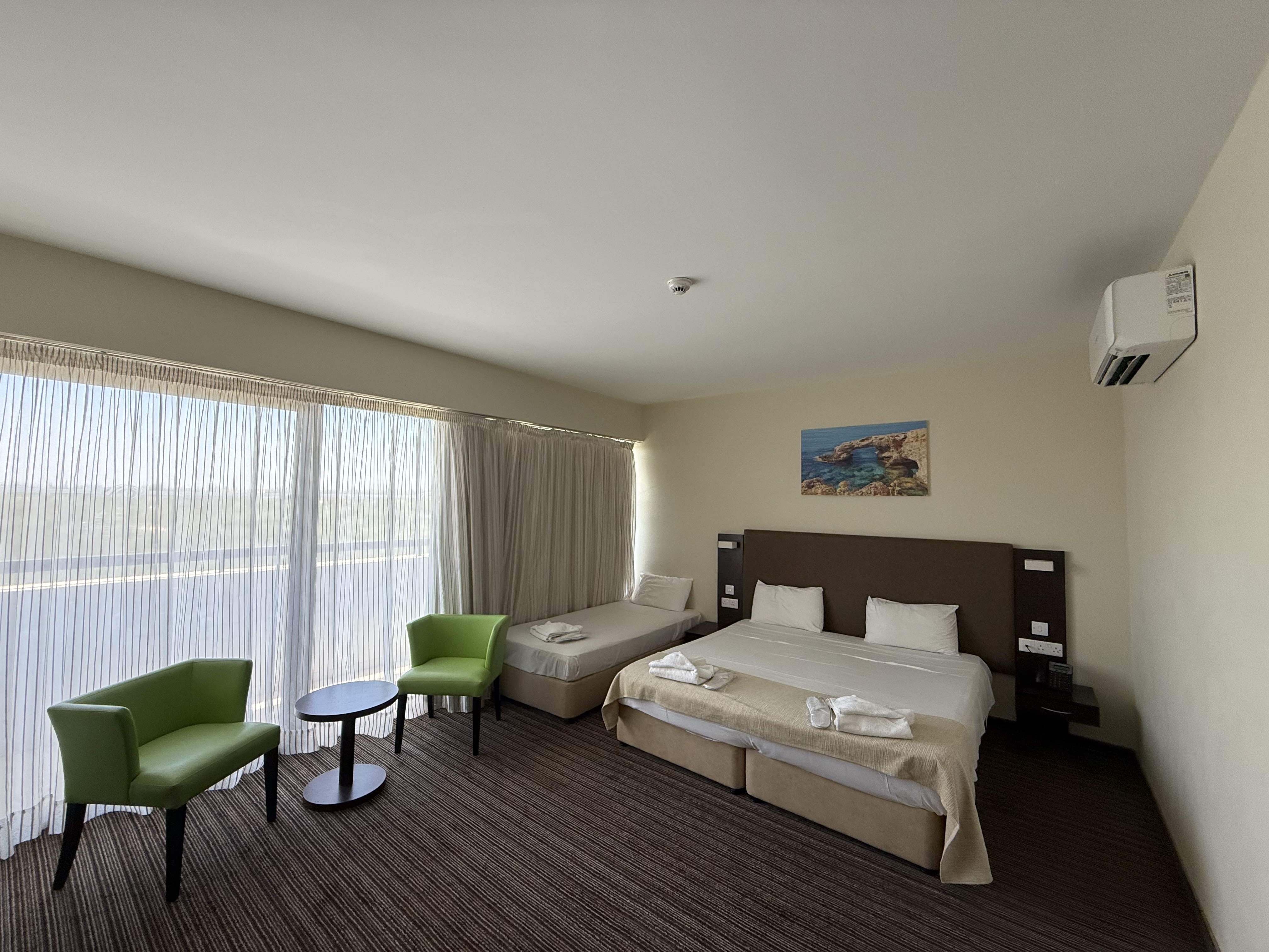 Family Room Superior Side Sea View