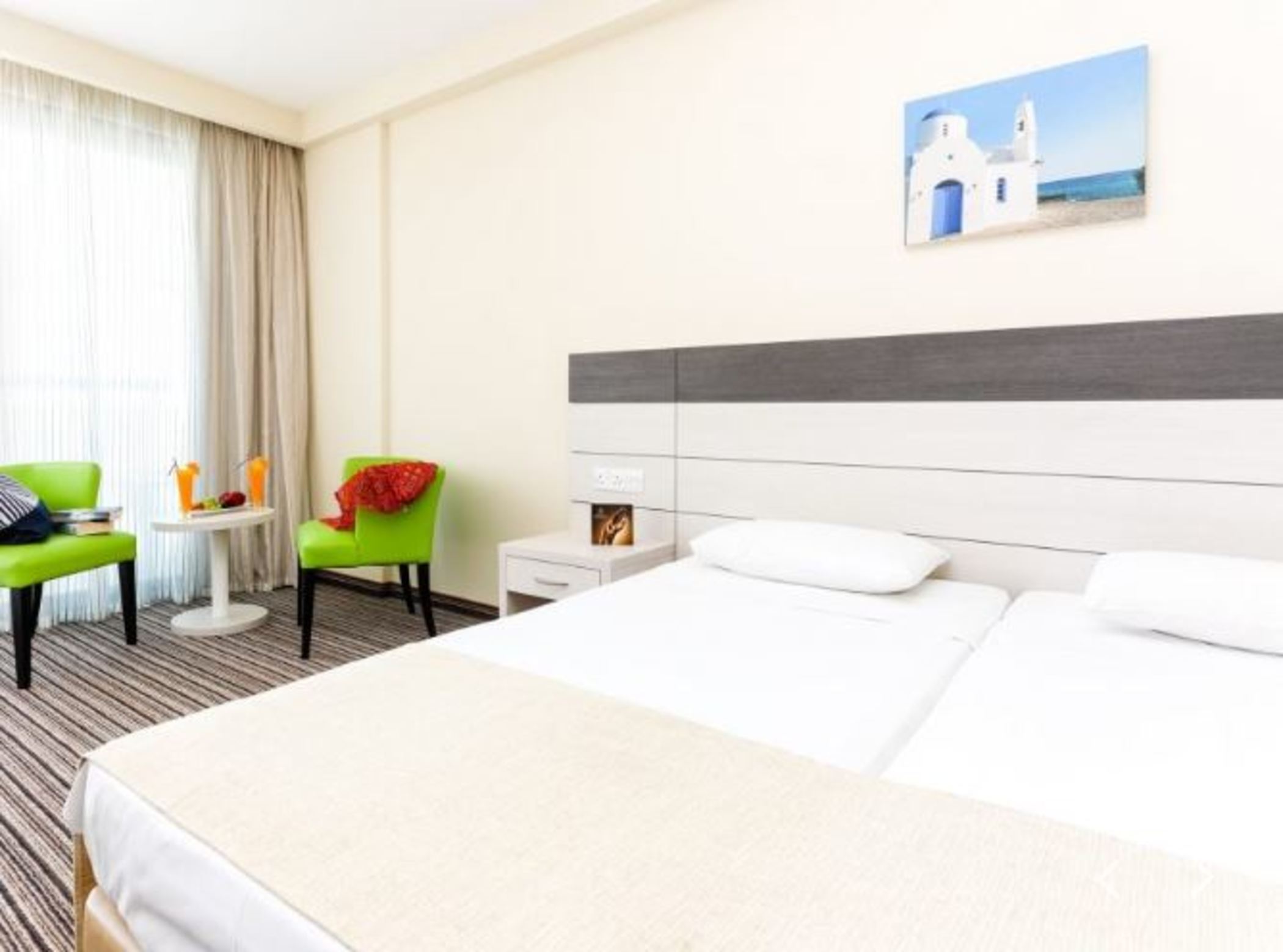 Double or Twin Superior Side Sea View