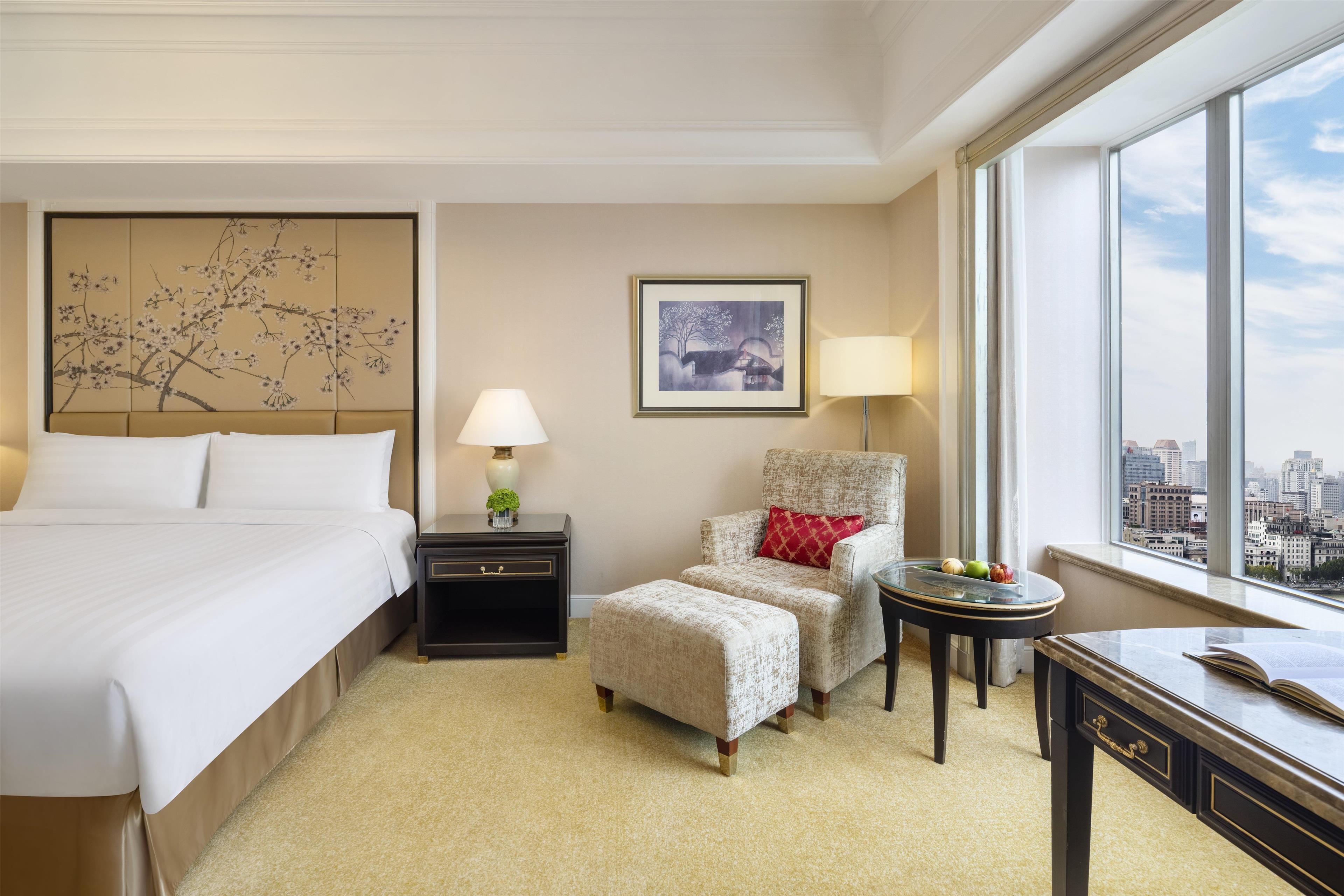 Double Deluxe King Bed