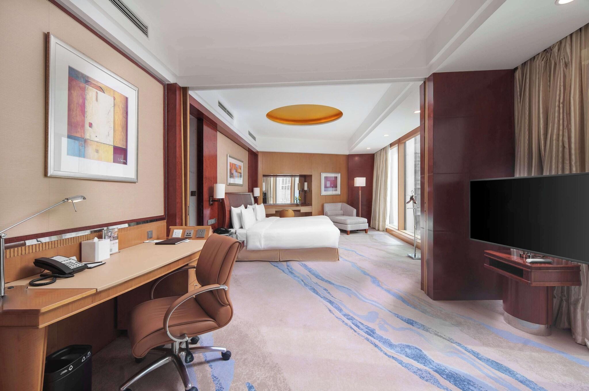 Suite Grand with Views