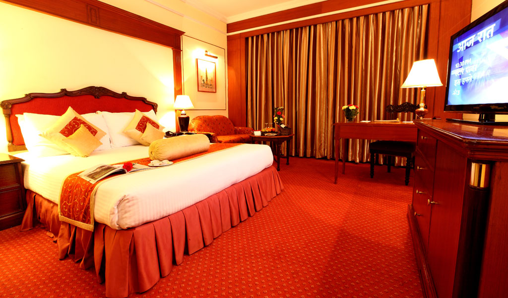 Double Deluxe King Bed