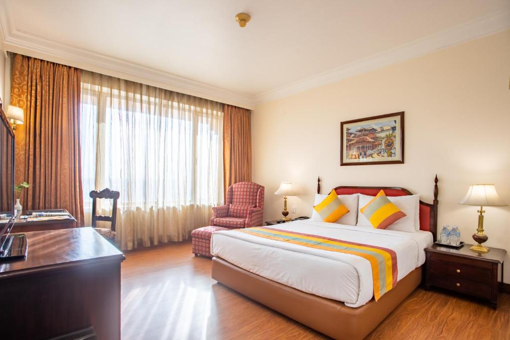 Suite King Size Bed