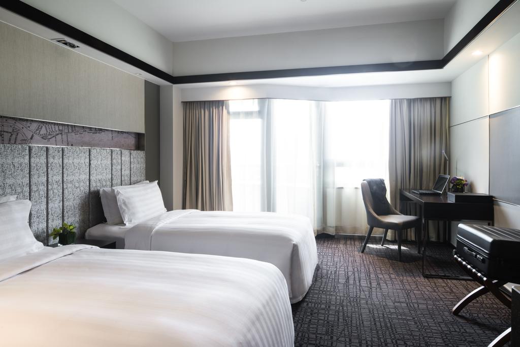 Twin Superior City View