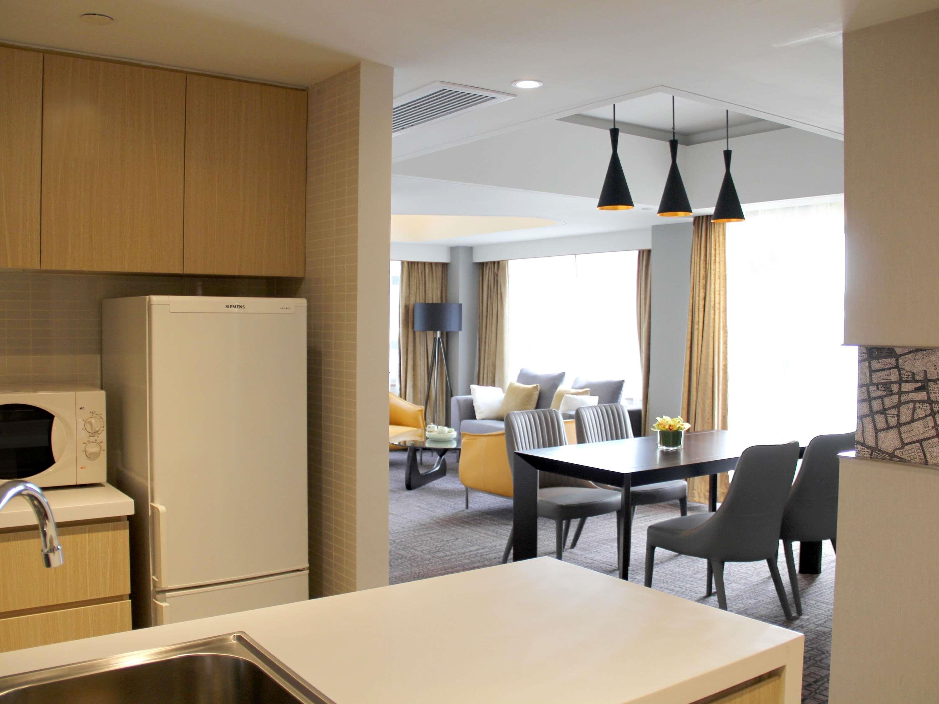 Suite Queen Bed Two Bedrooms