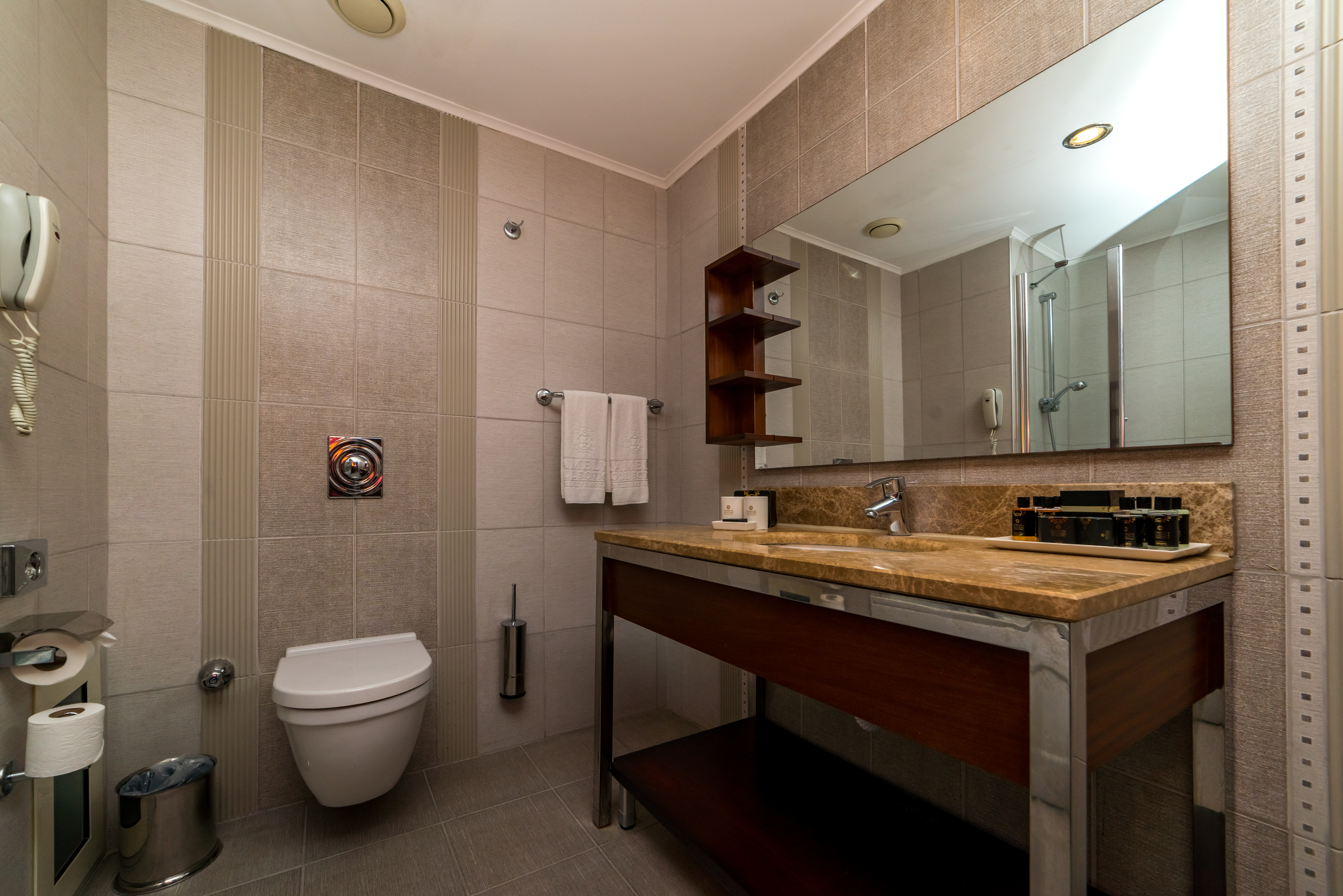 Family Room Connecting Room