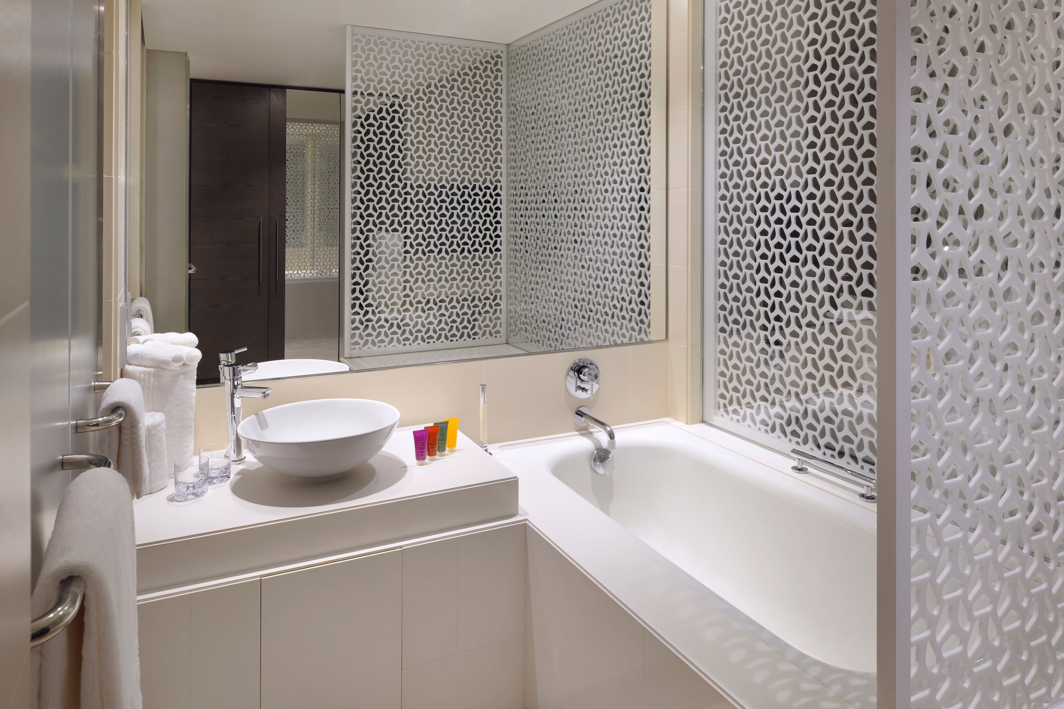 Double Deluxe Pool View