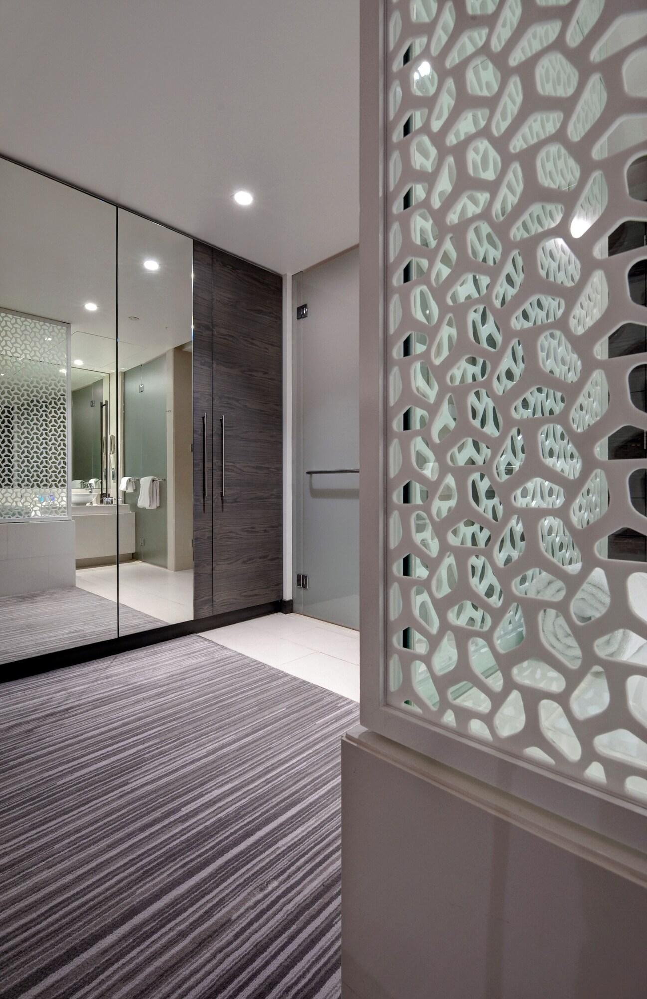 Suite Premier with Views