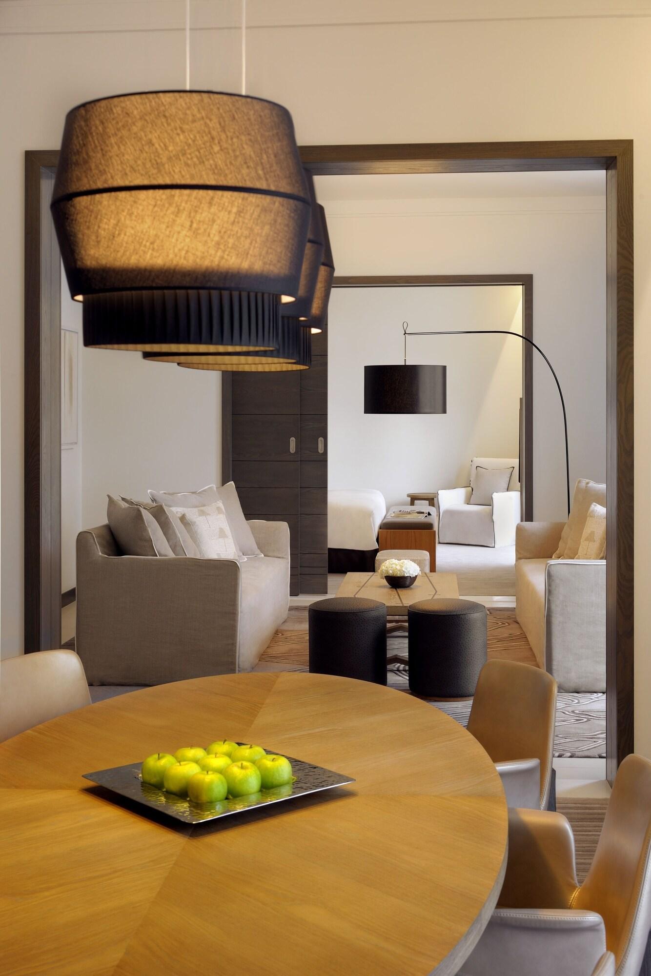 Suite Premier with Views