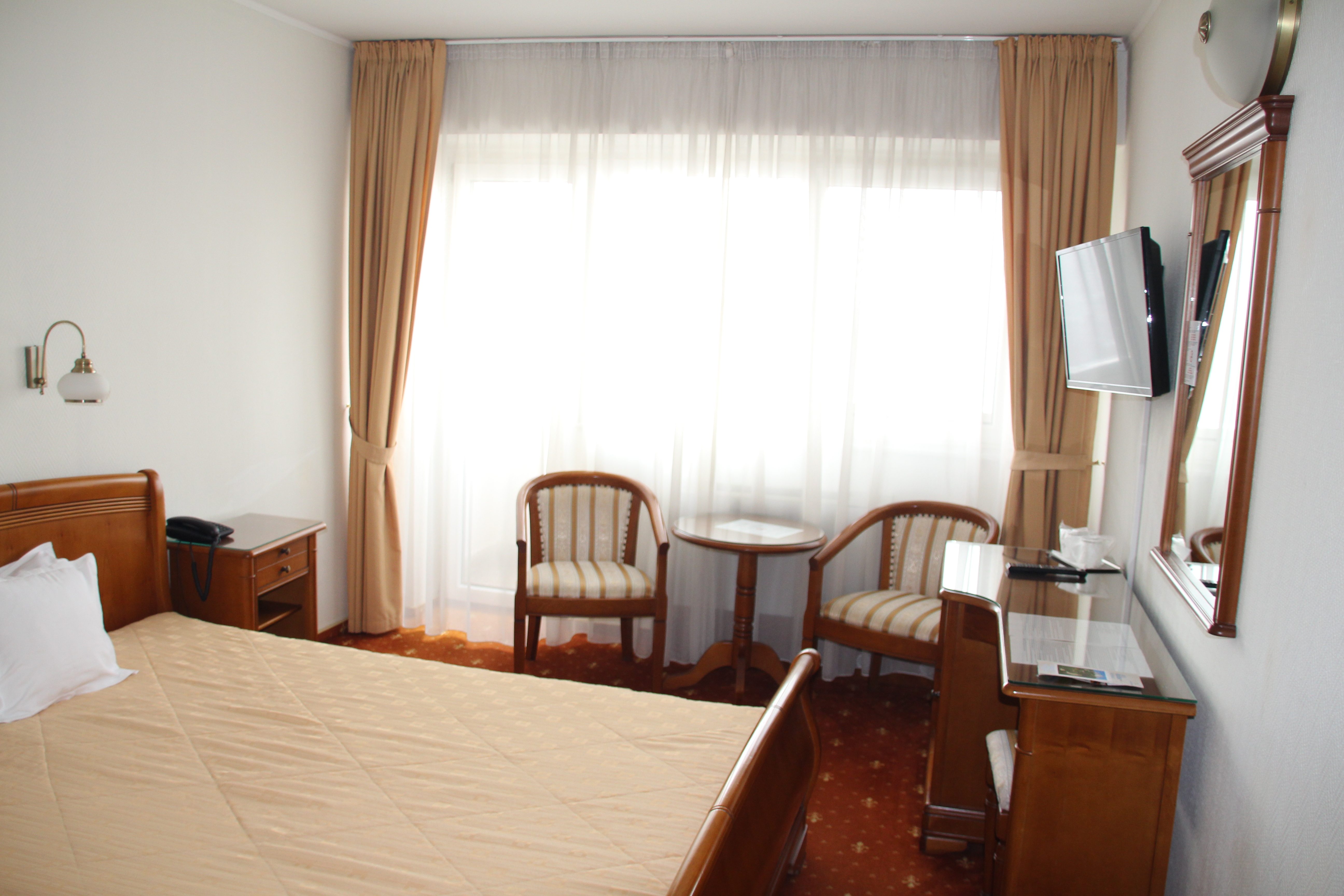 Double or Twin Standard