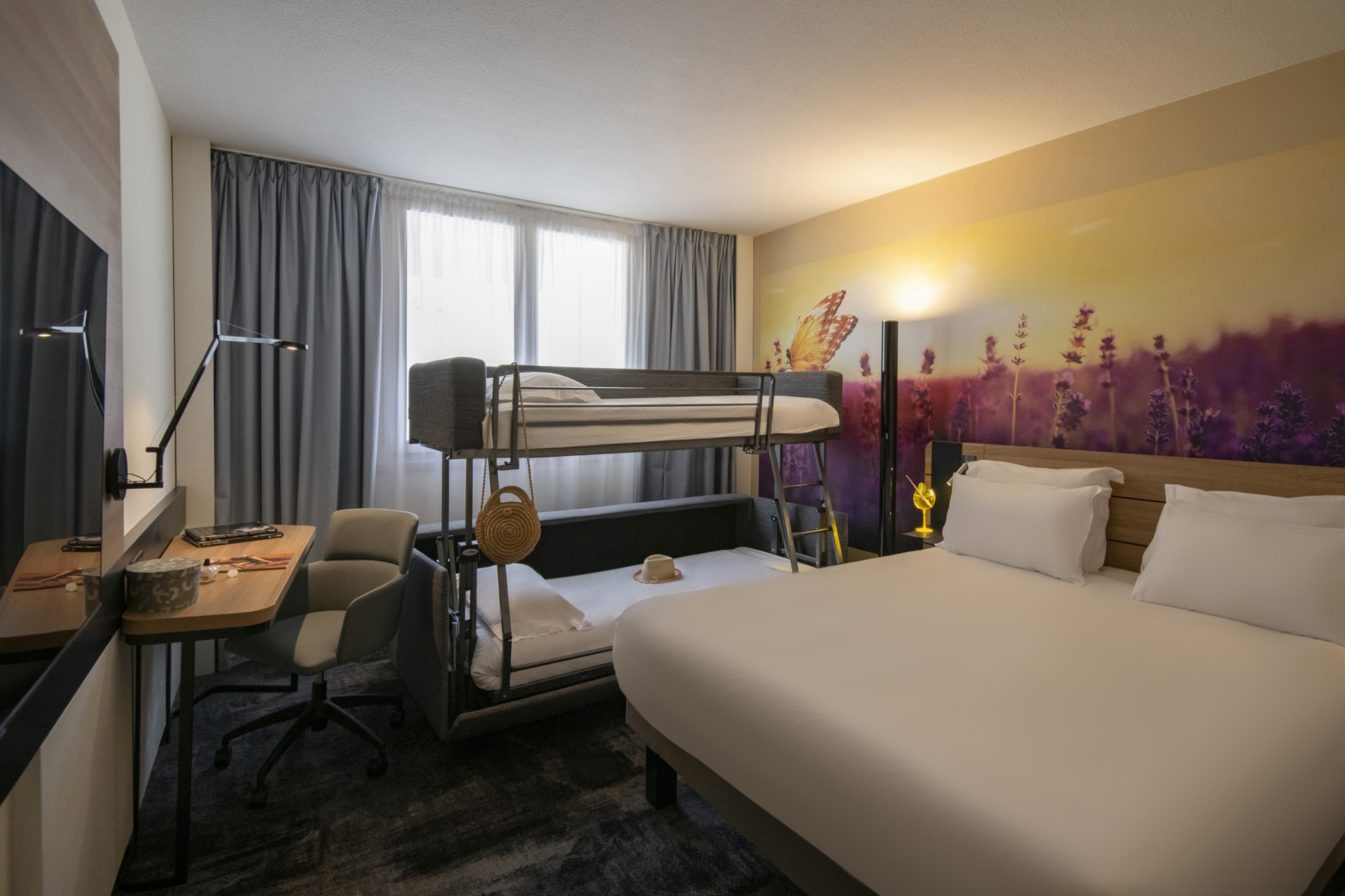 Double Classic Double Bed