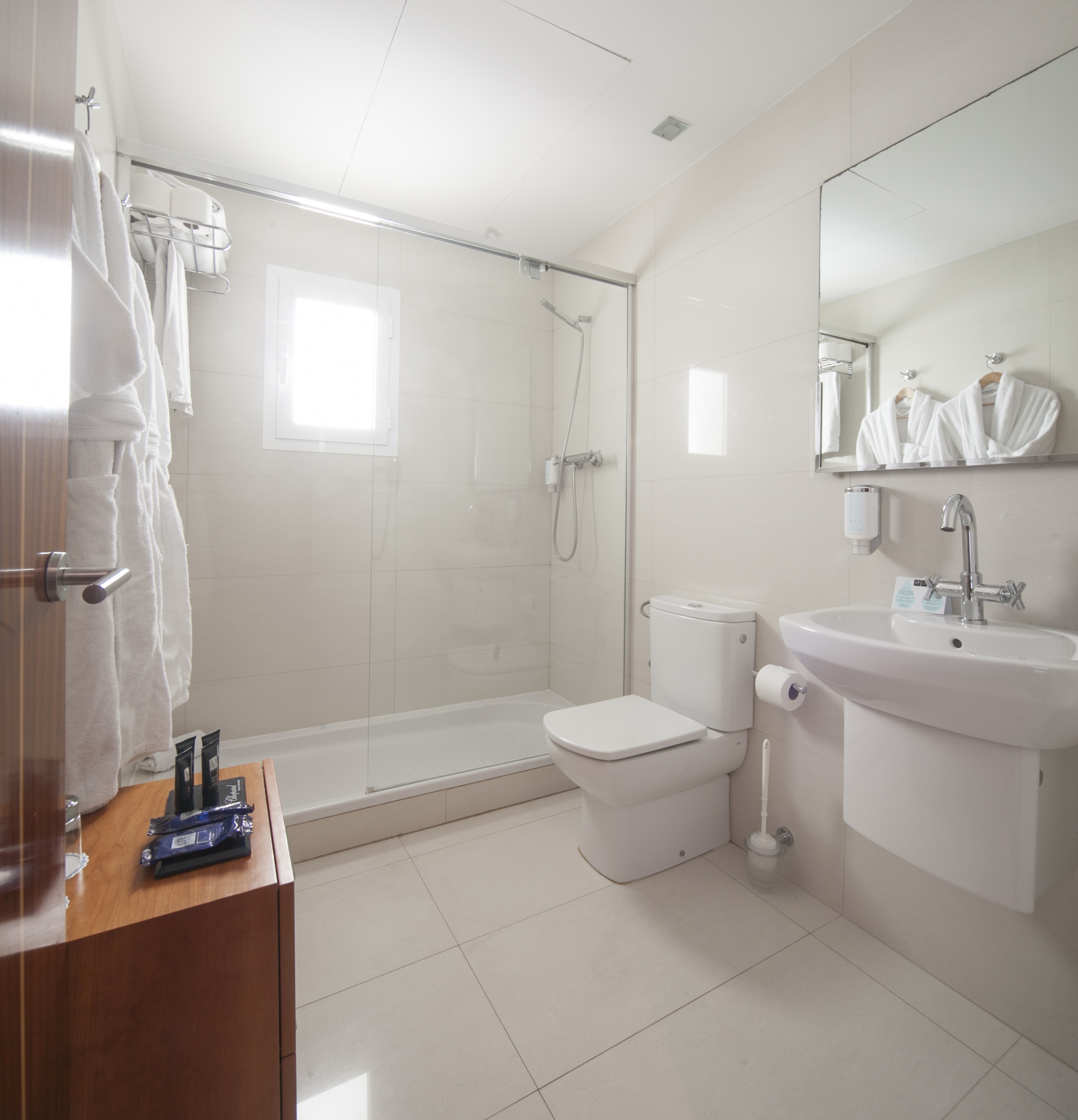 Double or Twin Standard