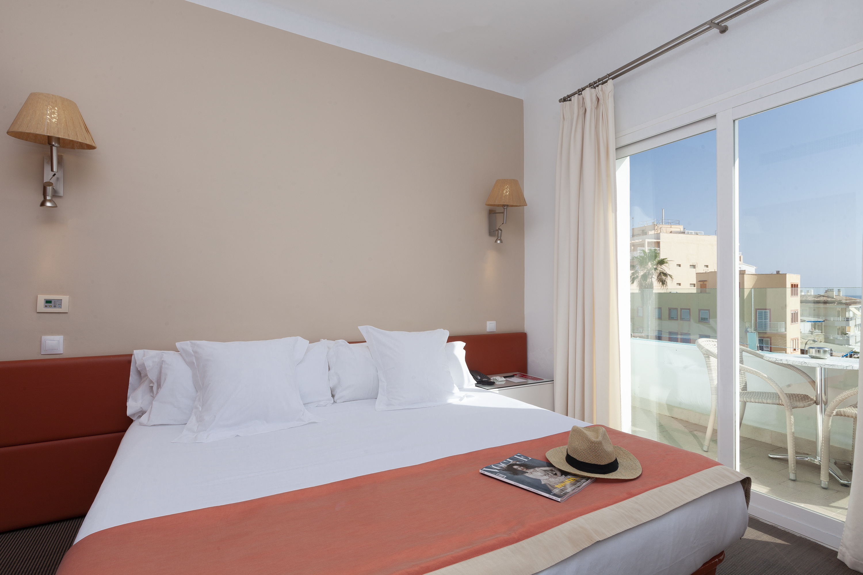 Double or Twin Standard