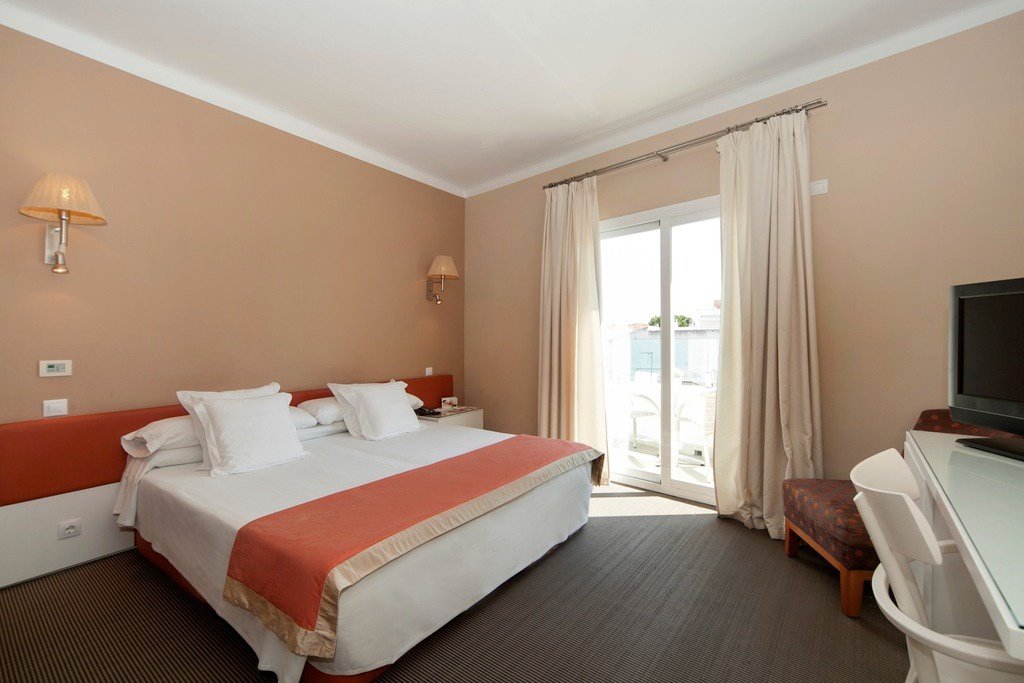 Double Single with Balcony