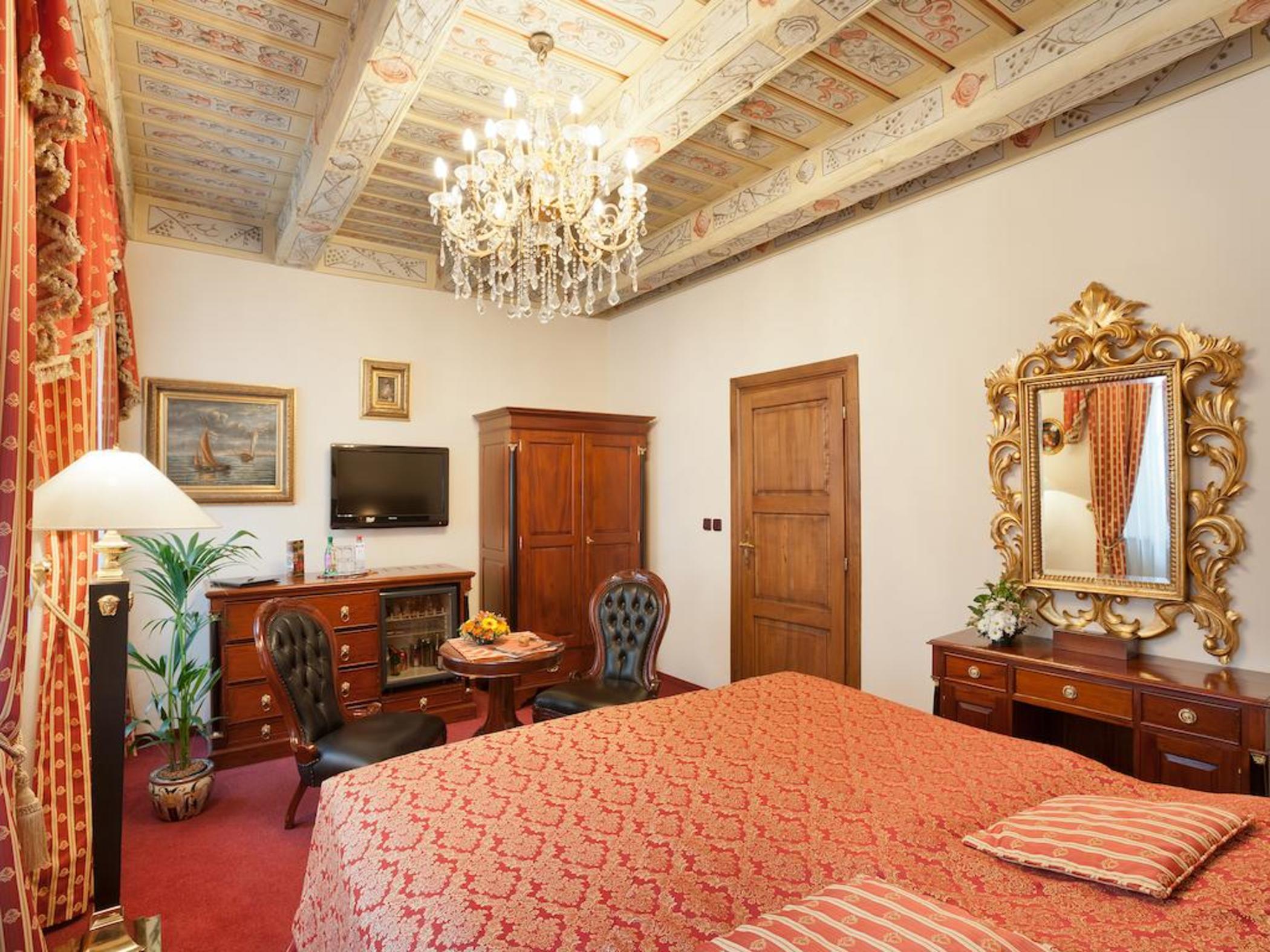 Double or Twin Standard