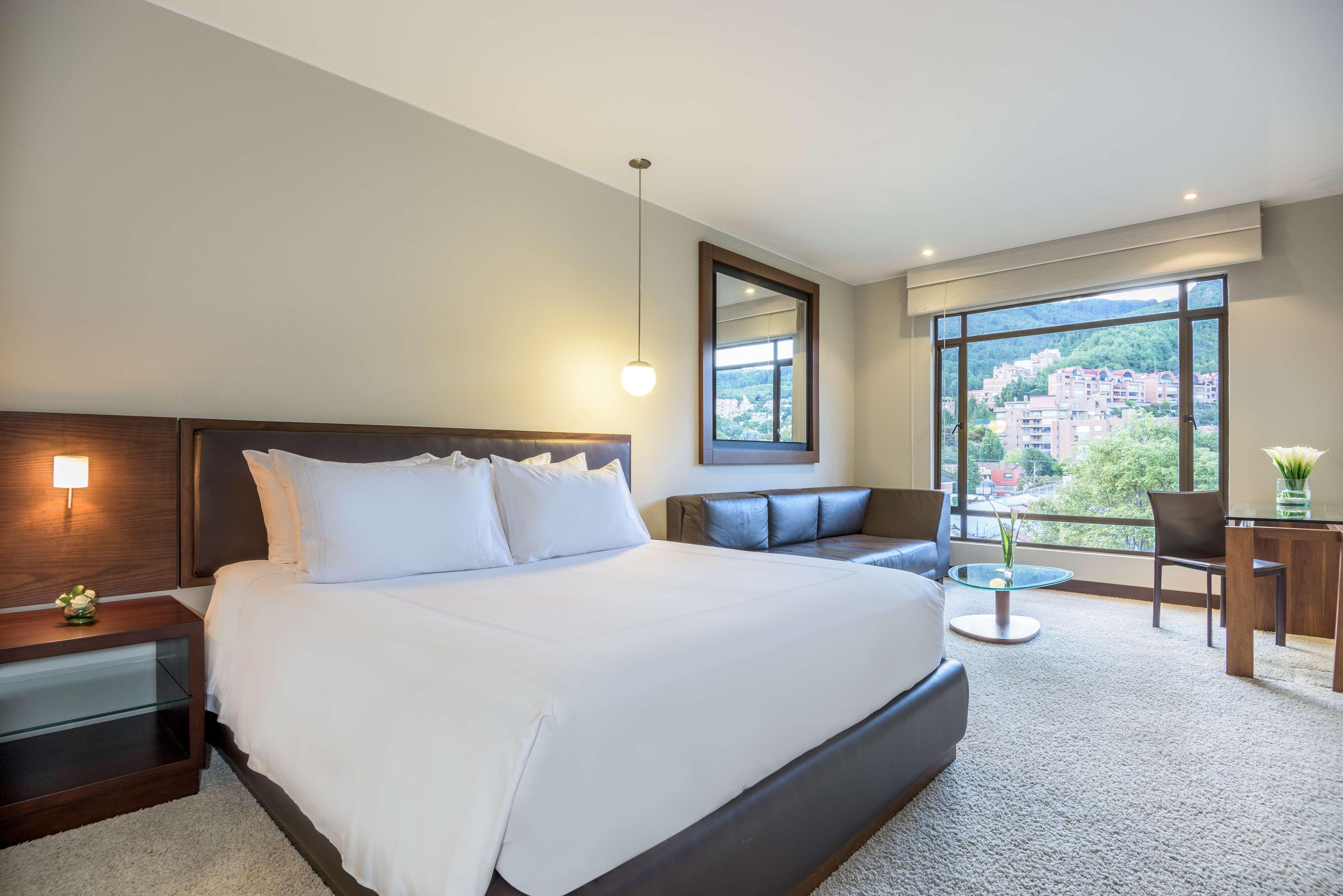 Family Room Capacity 1