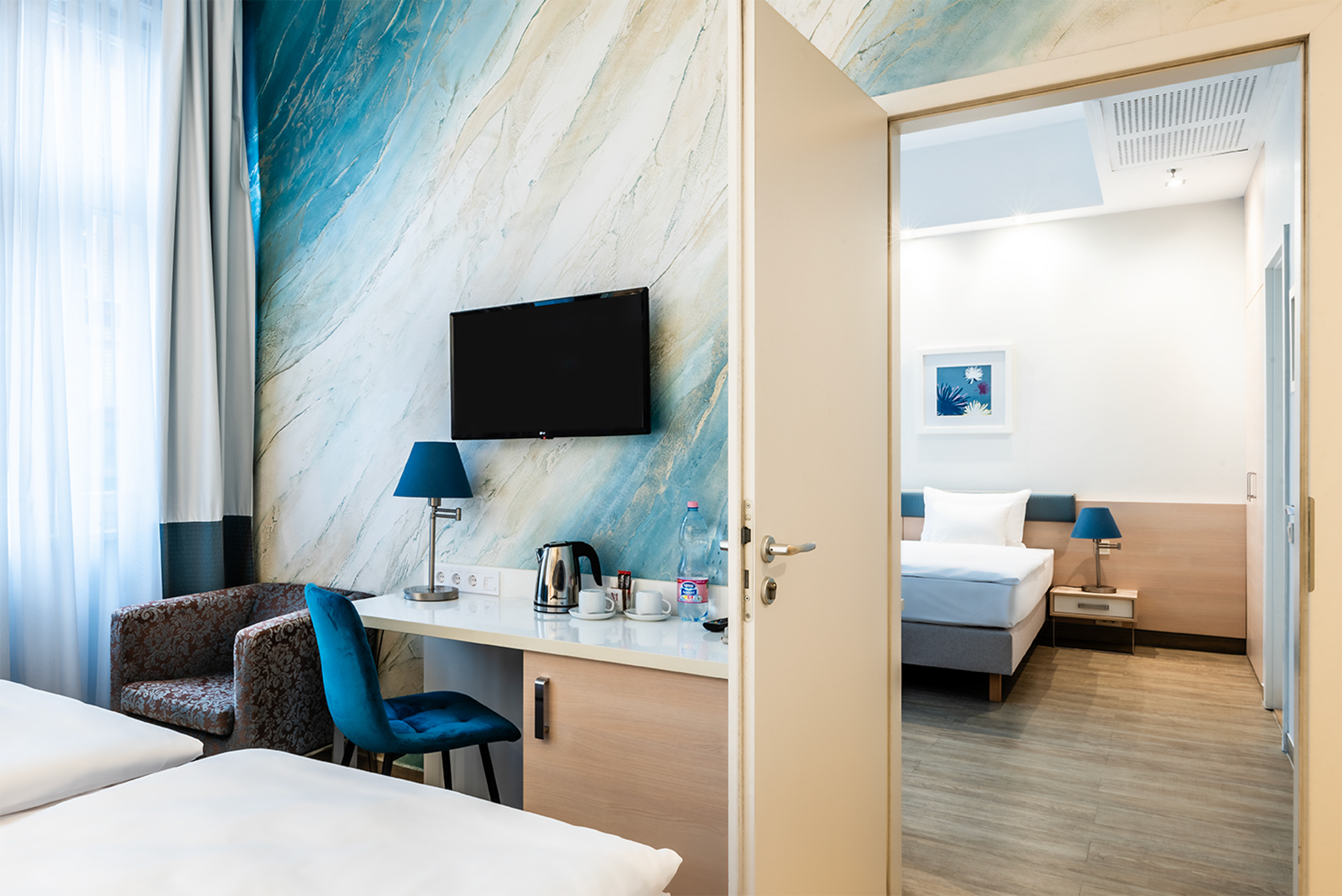 Family Room Connecting Room