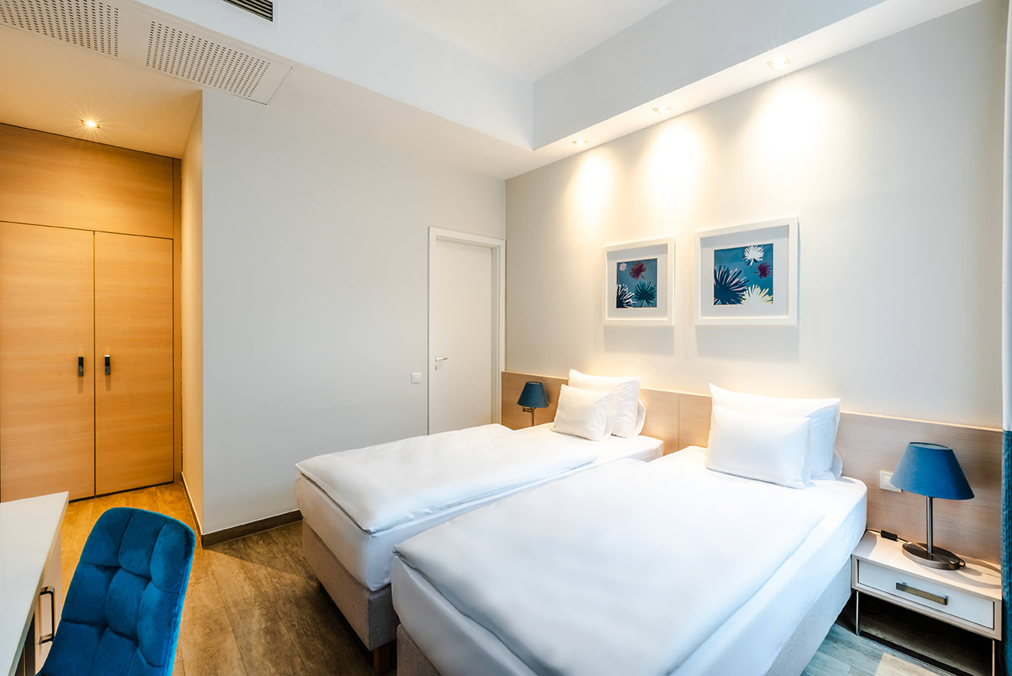 Family Room Connecting Room