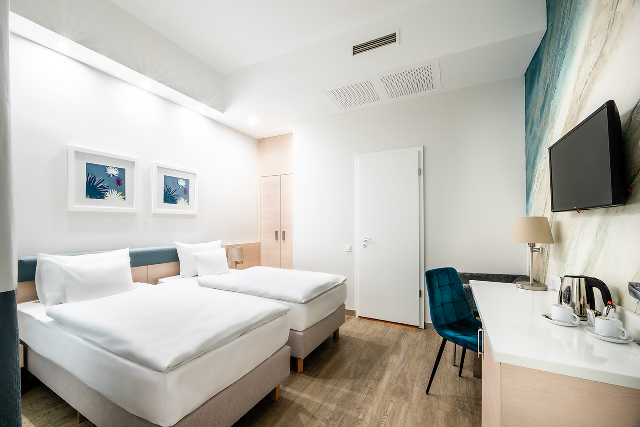 Double or Twin Standard