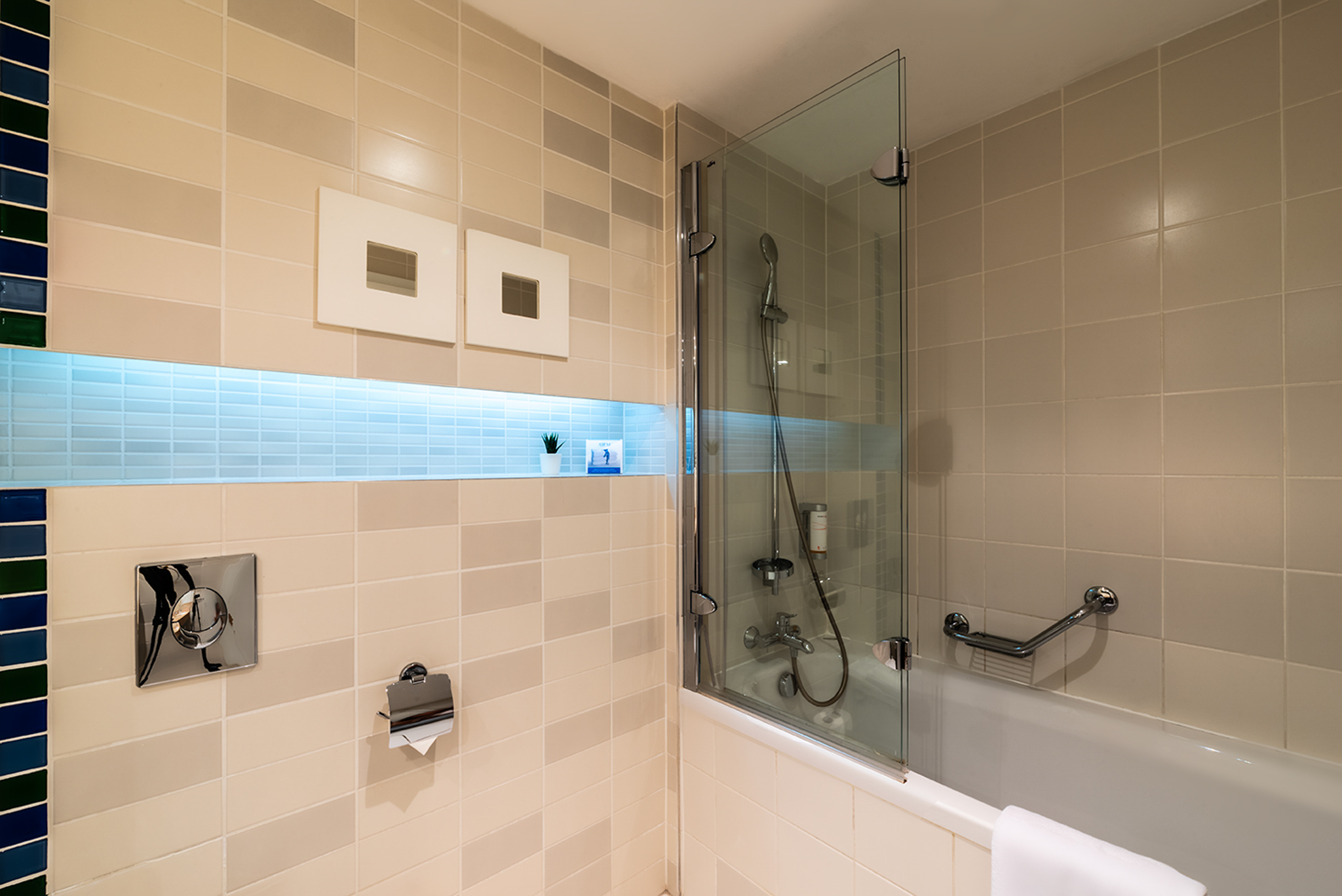 Double or Twin Standard