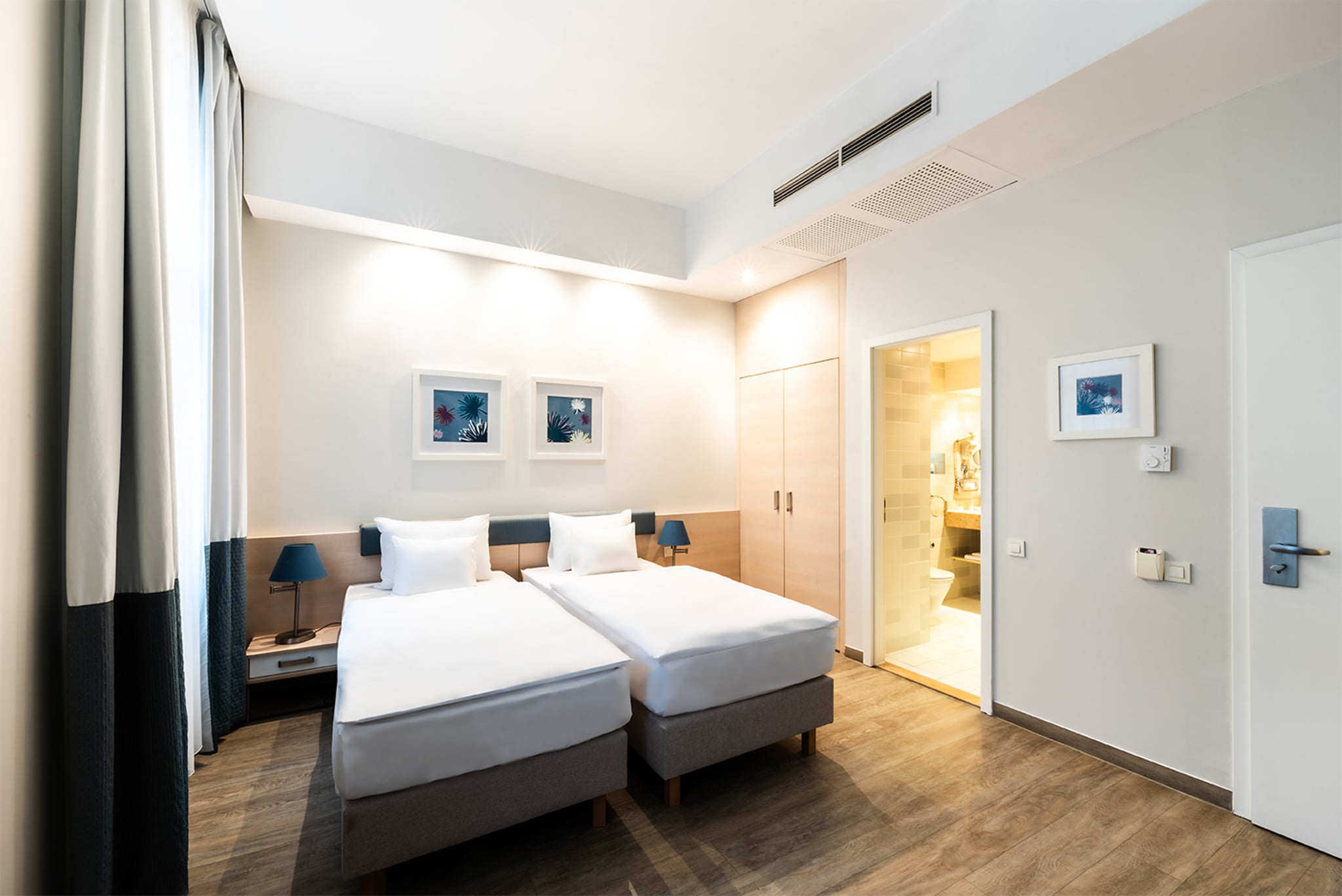 Family Room Connecting Room