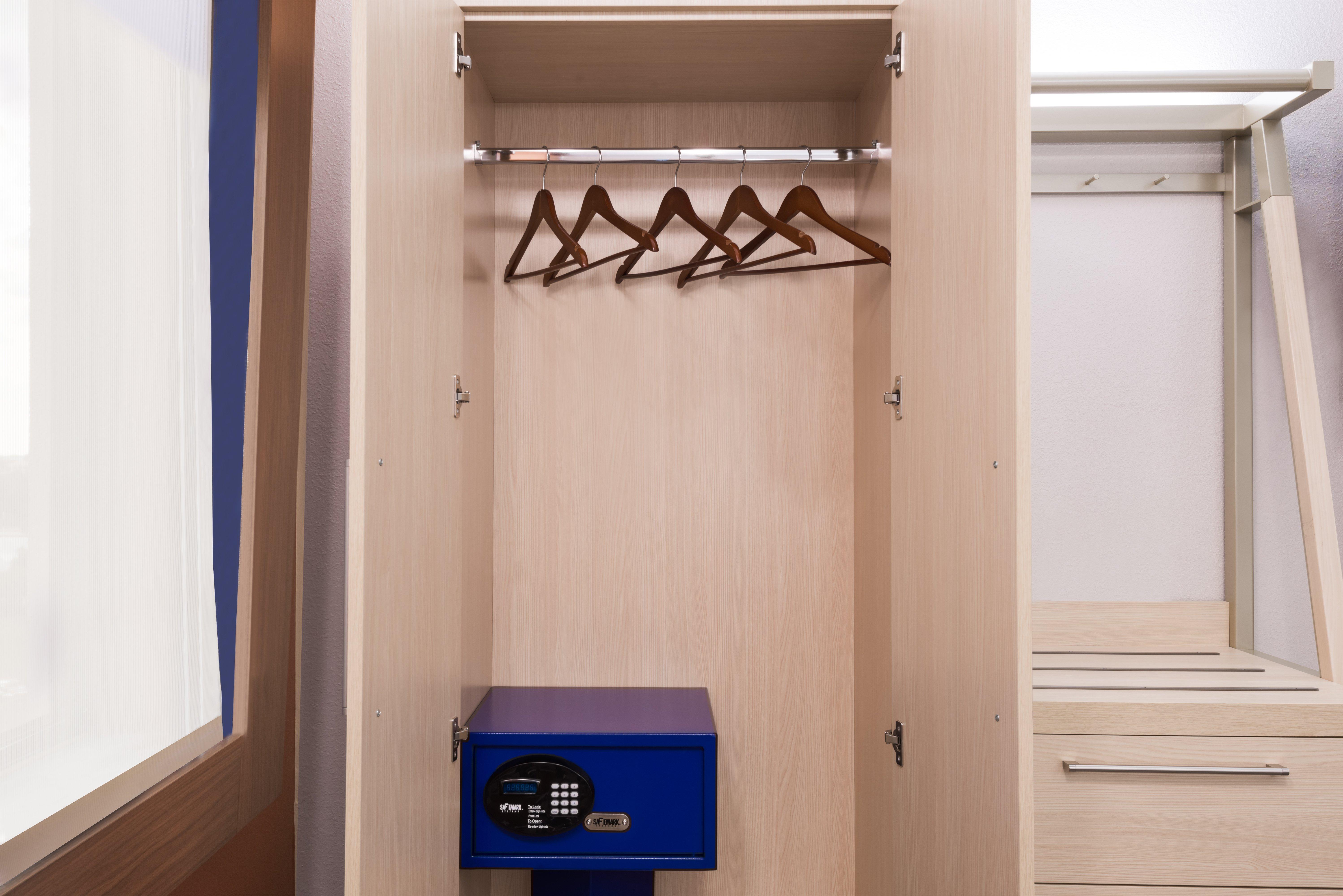 Suite Accessible Two Double Beds