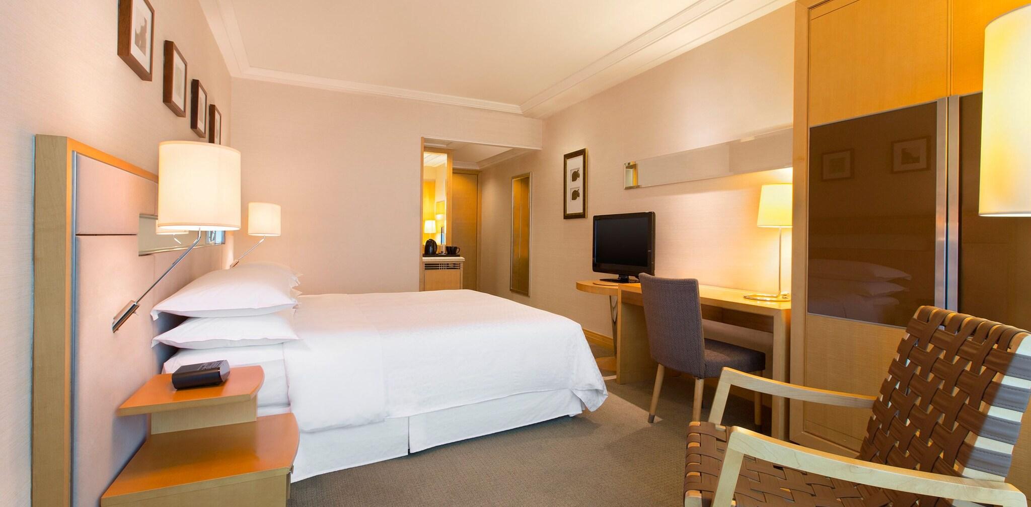 Double Superior Queen Bed