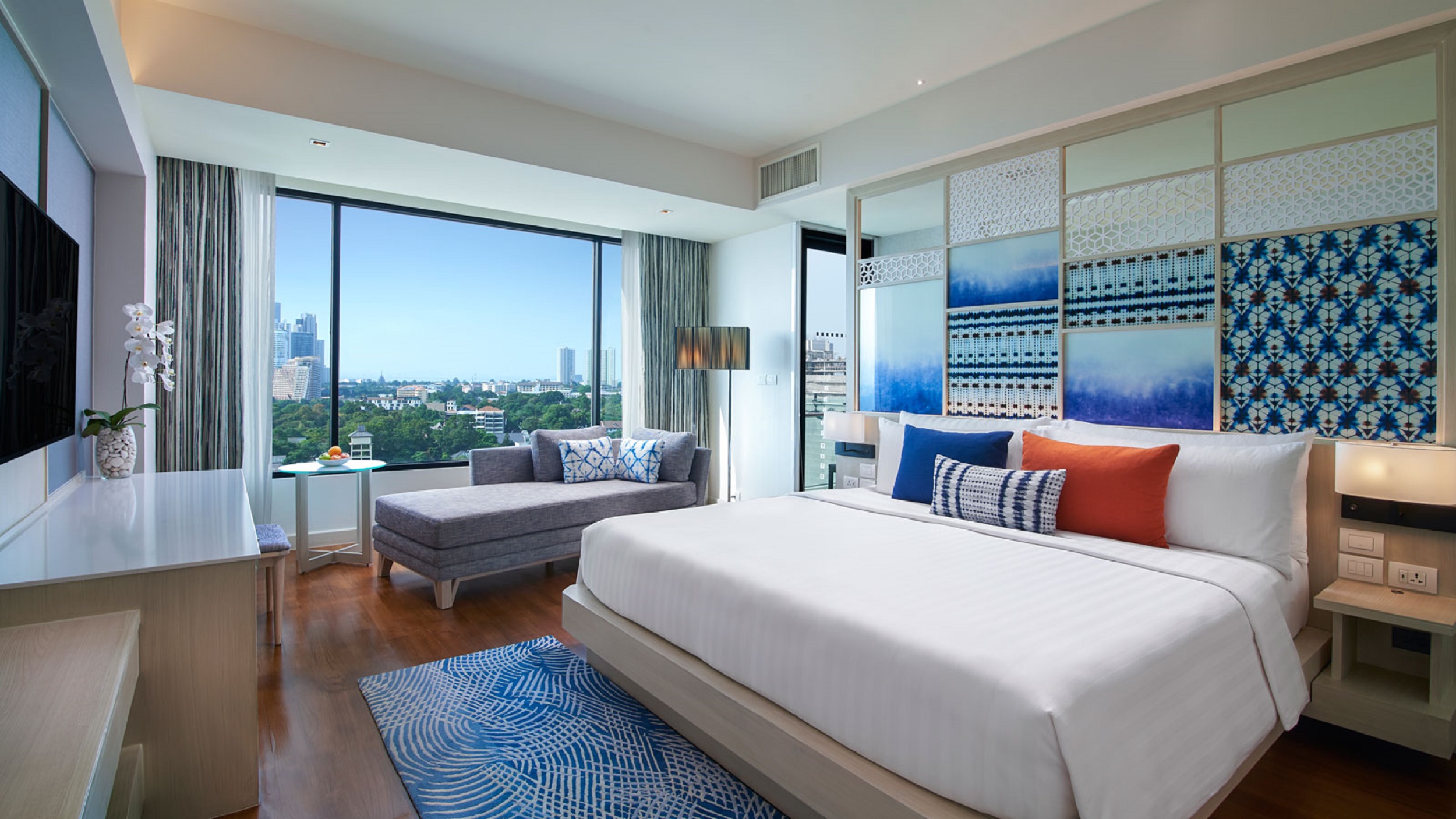 Double Club Executive