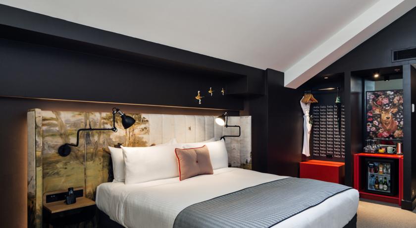 Double Superior King Bed