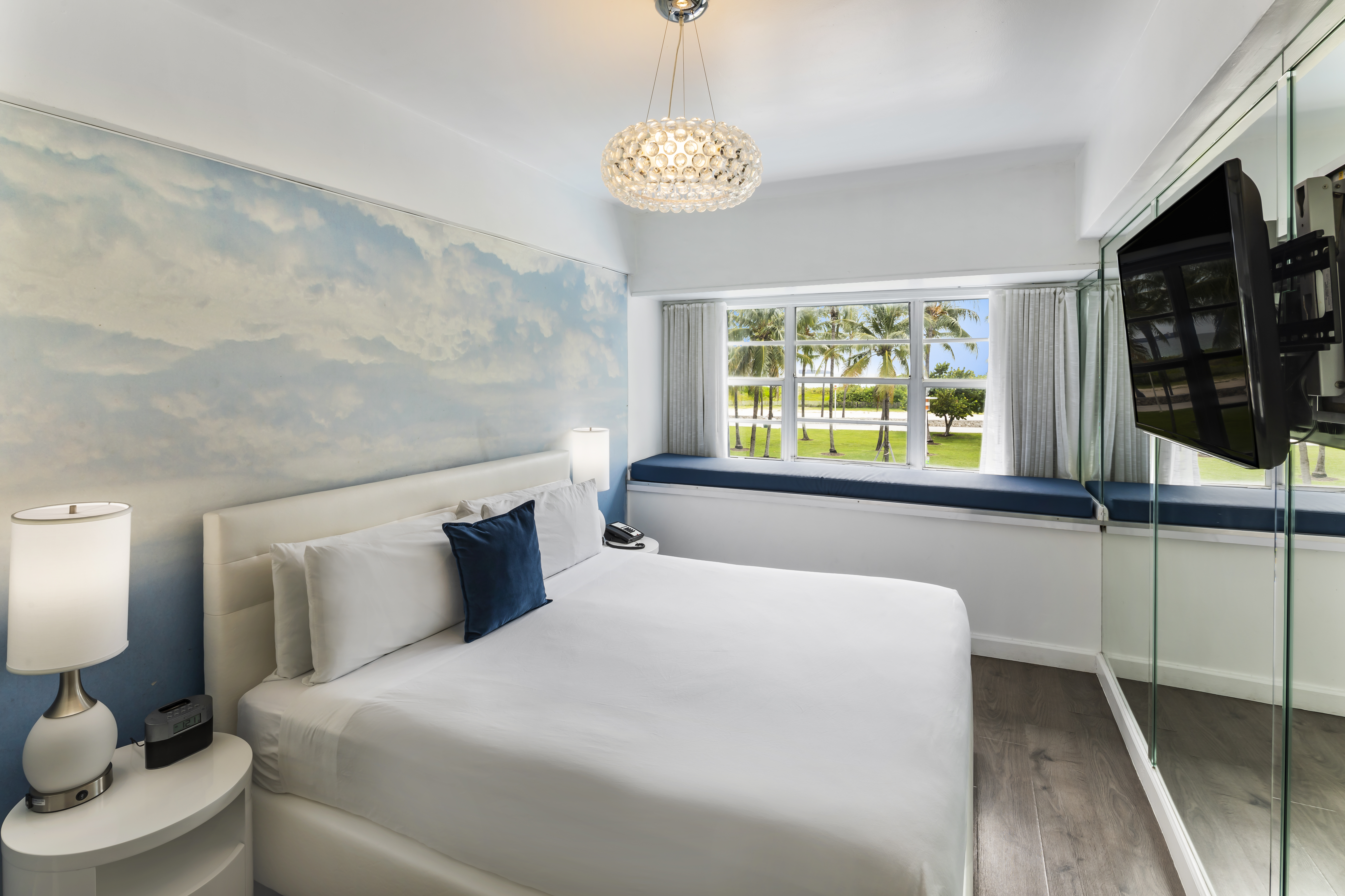 Double Ocean Front King Bed
