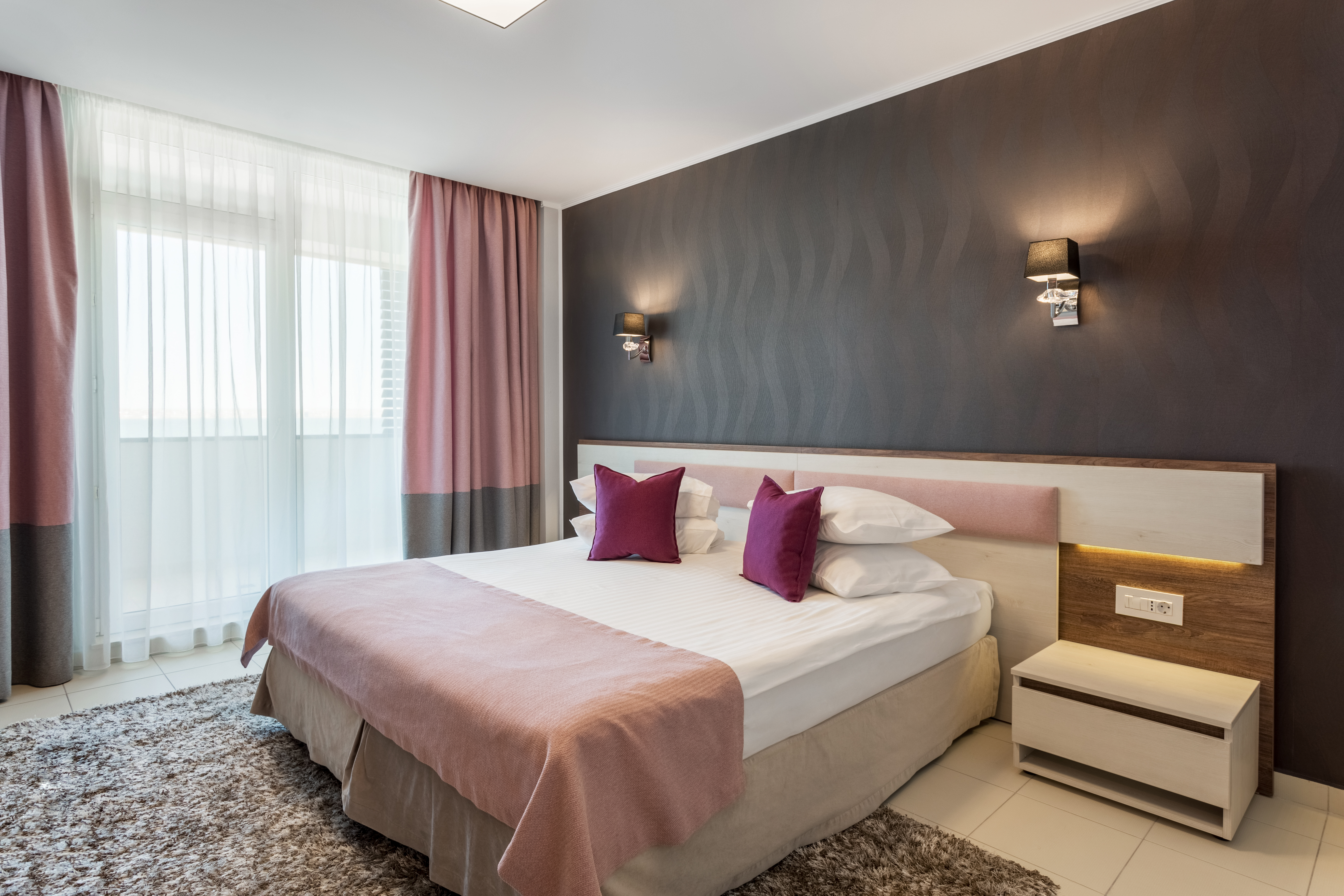 Double Single Lake View