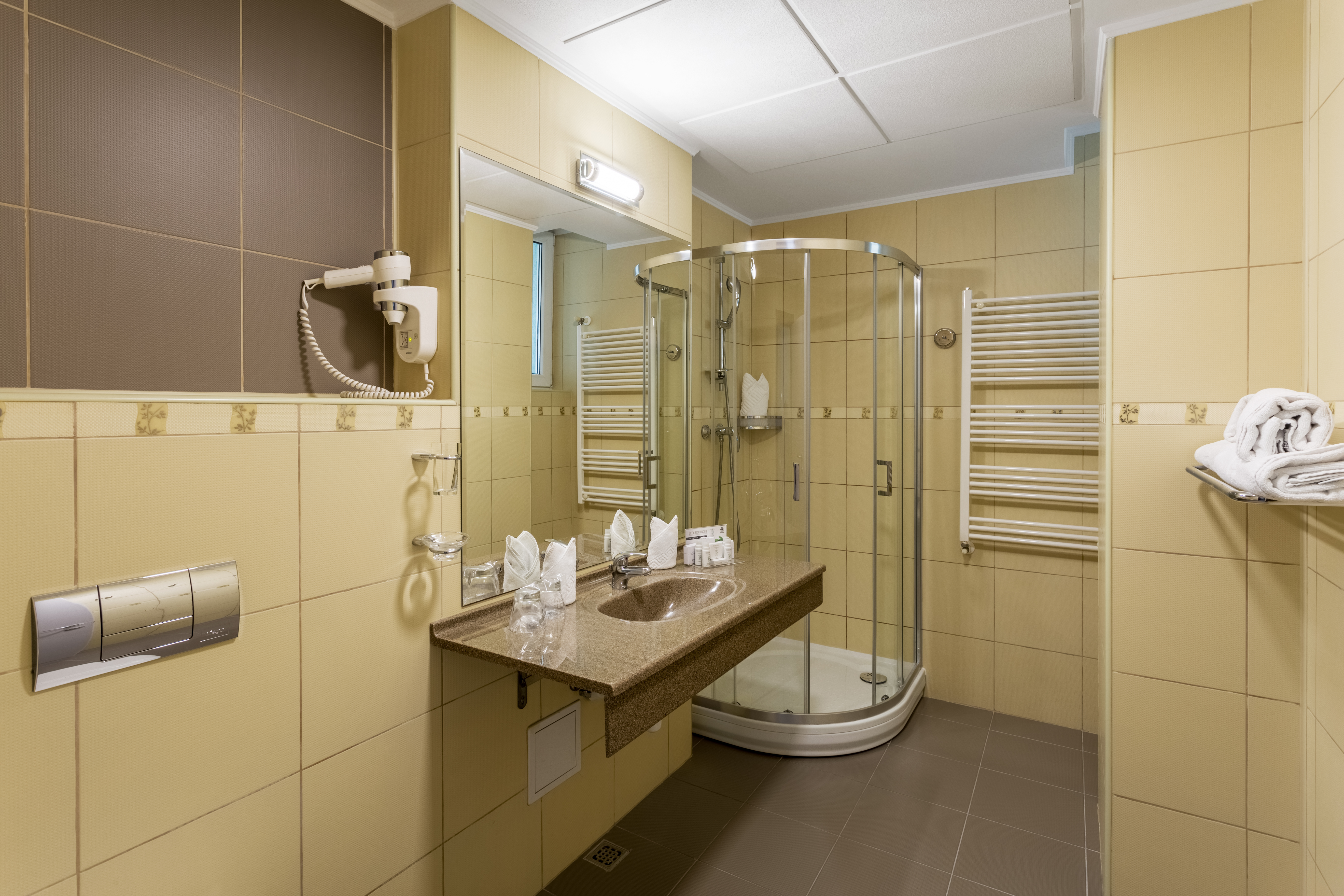 Double Single City View