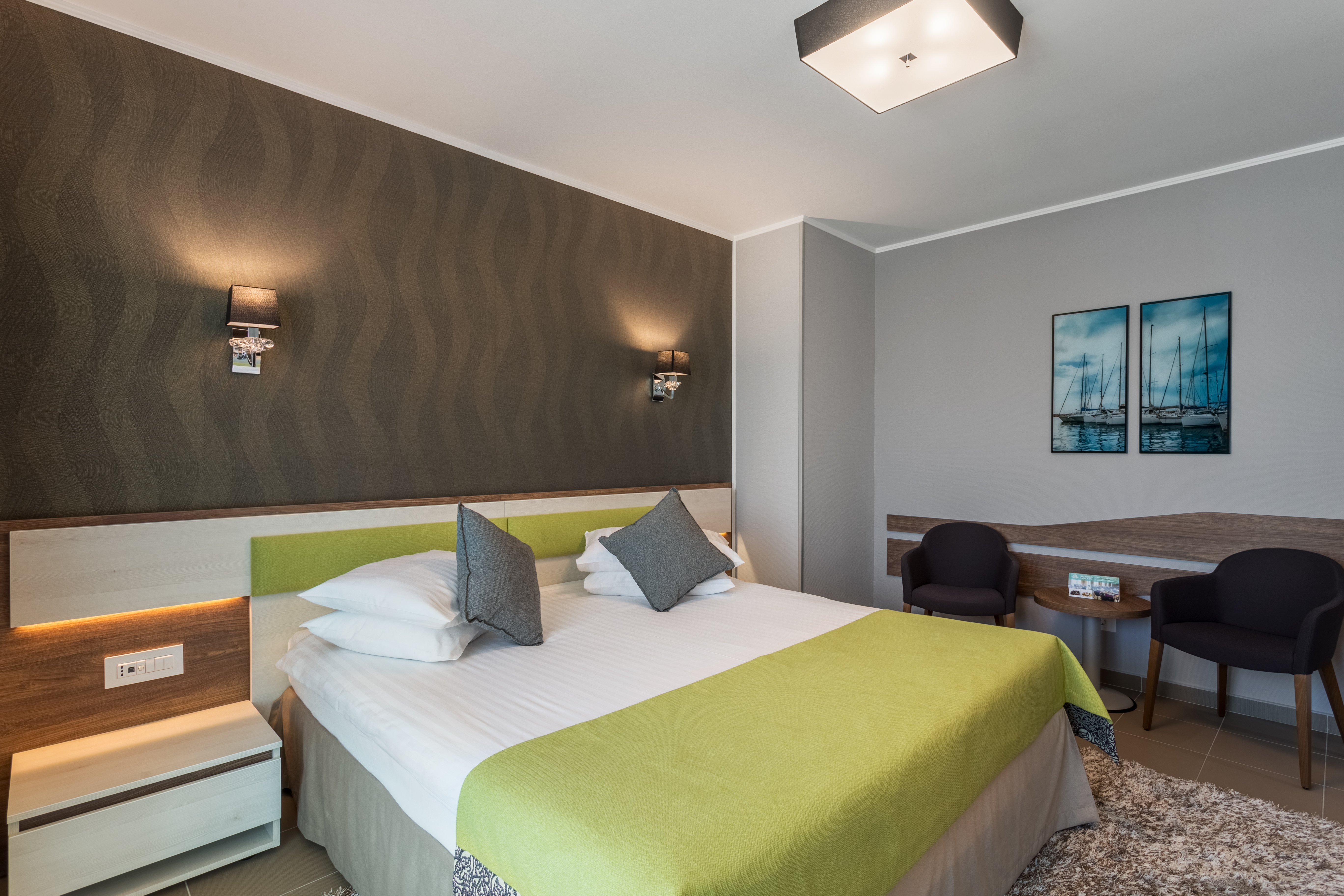 Double Single City View