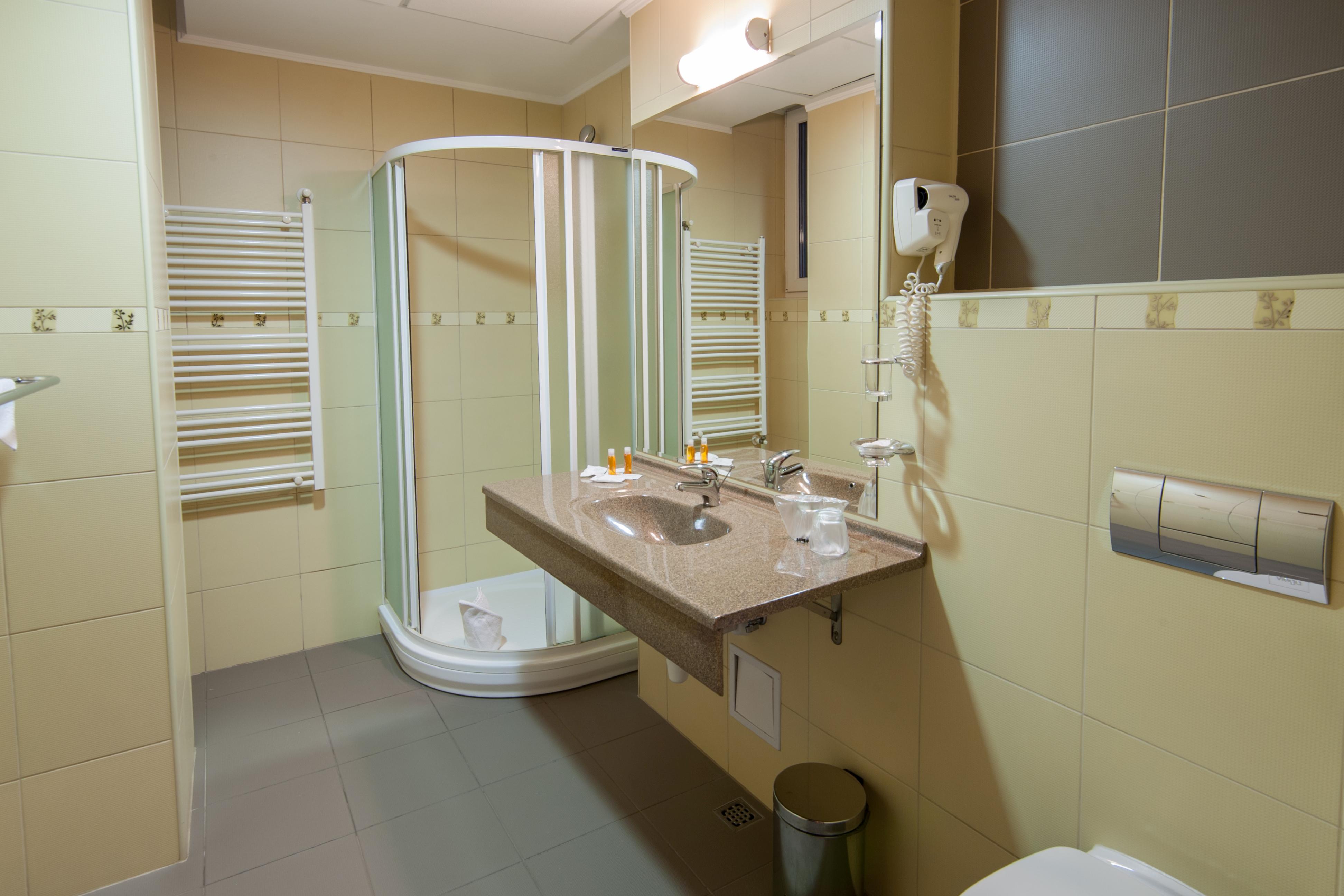 Double Single City View