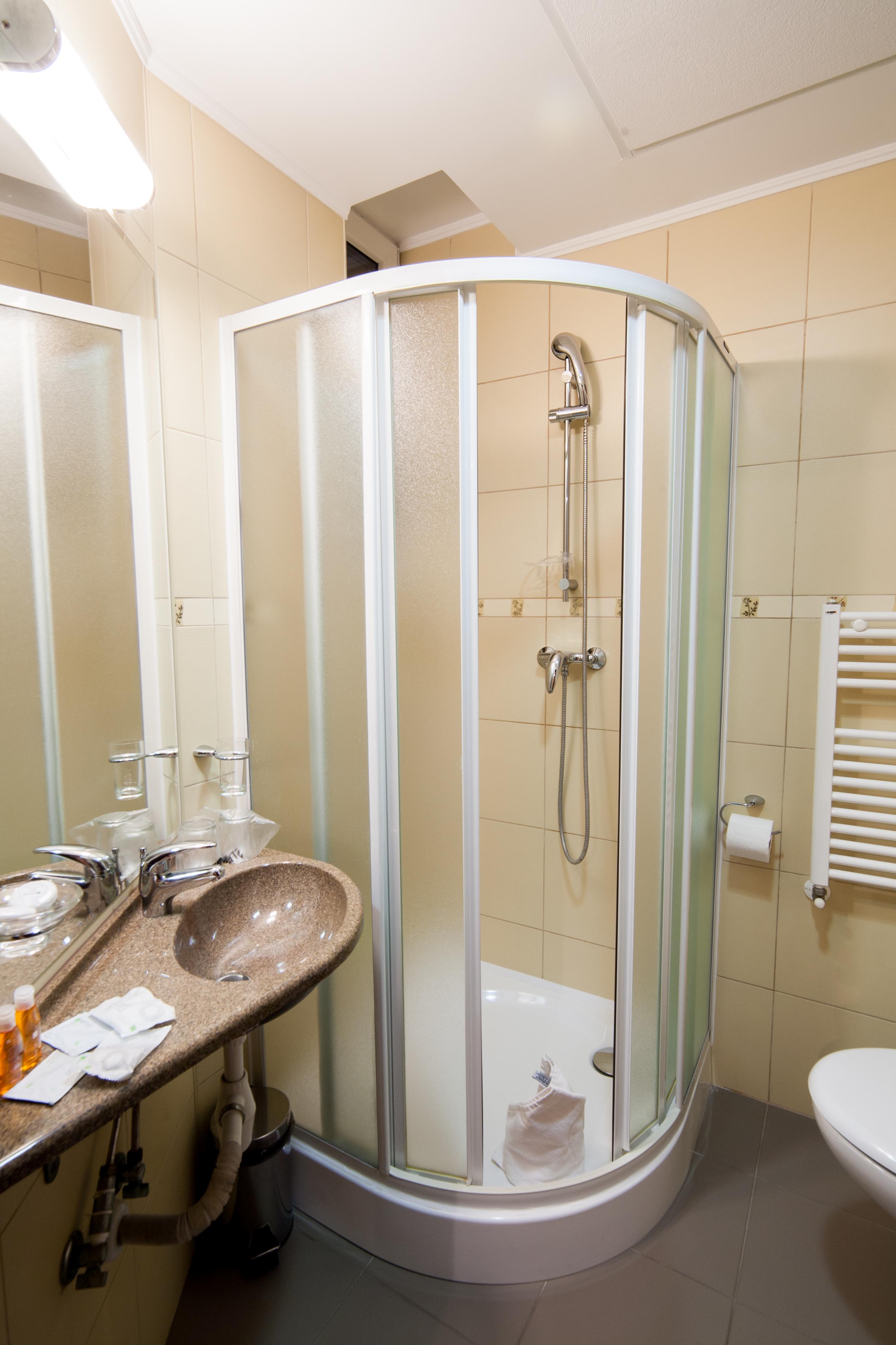 Double Single Lake View