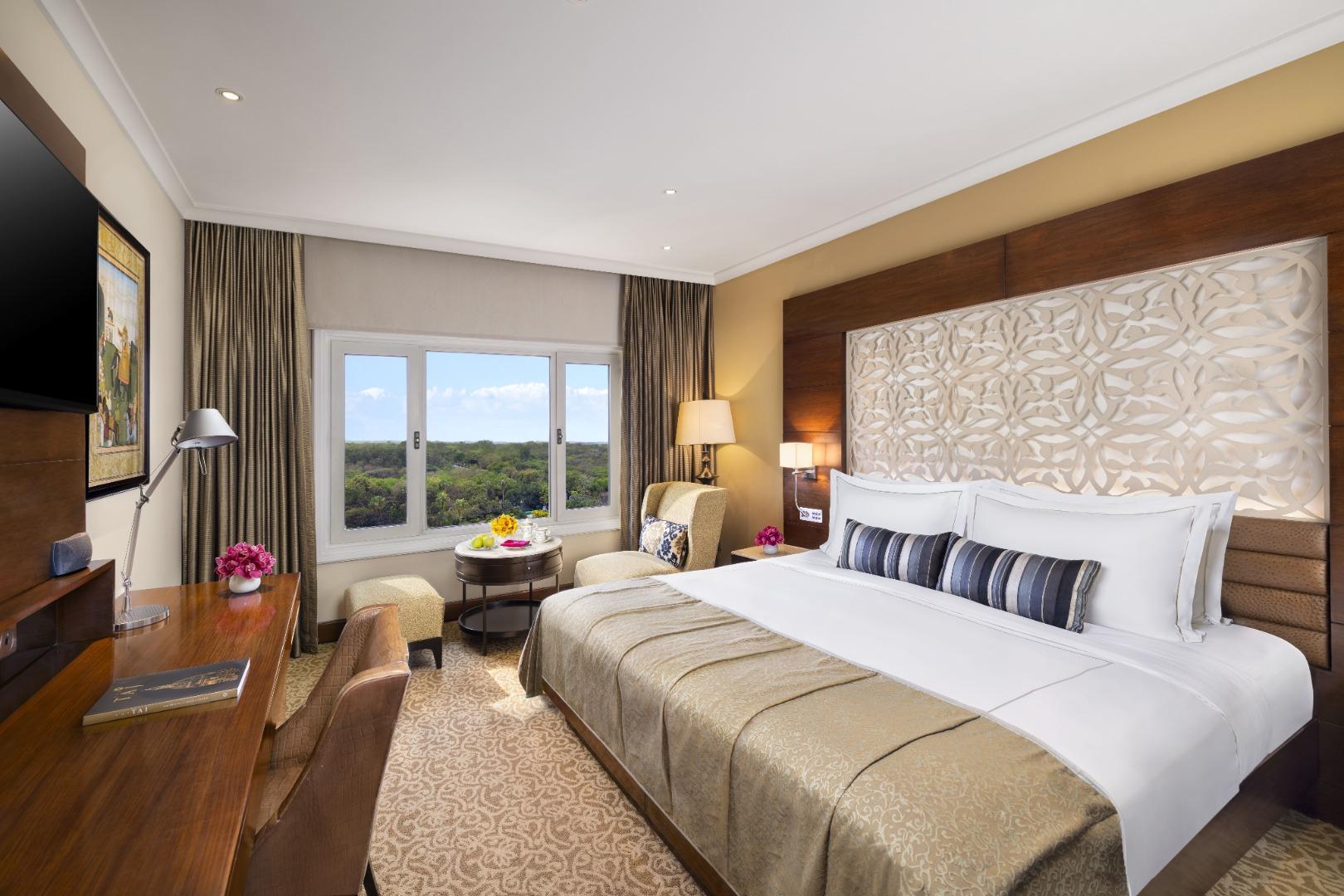Double Luxury City View