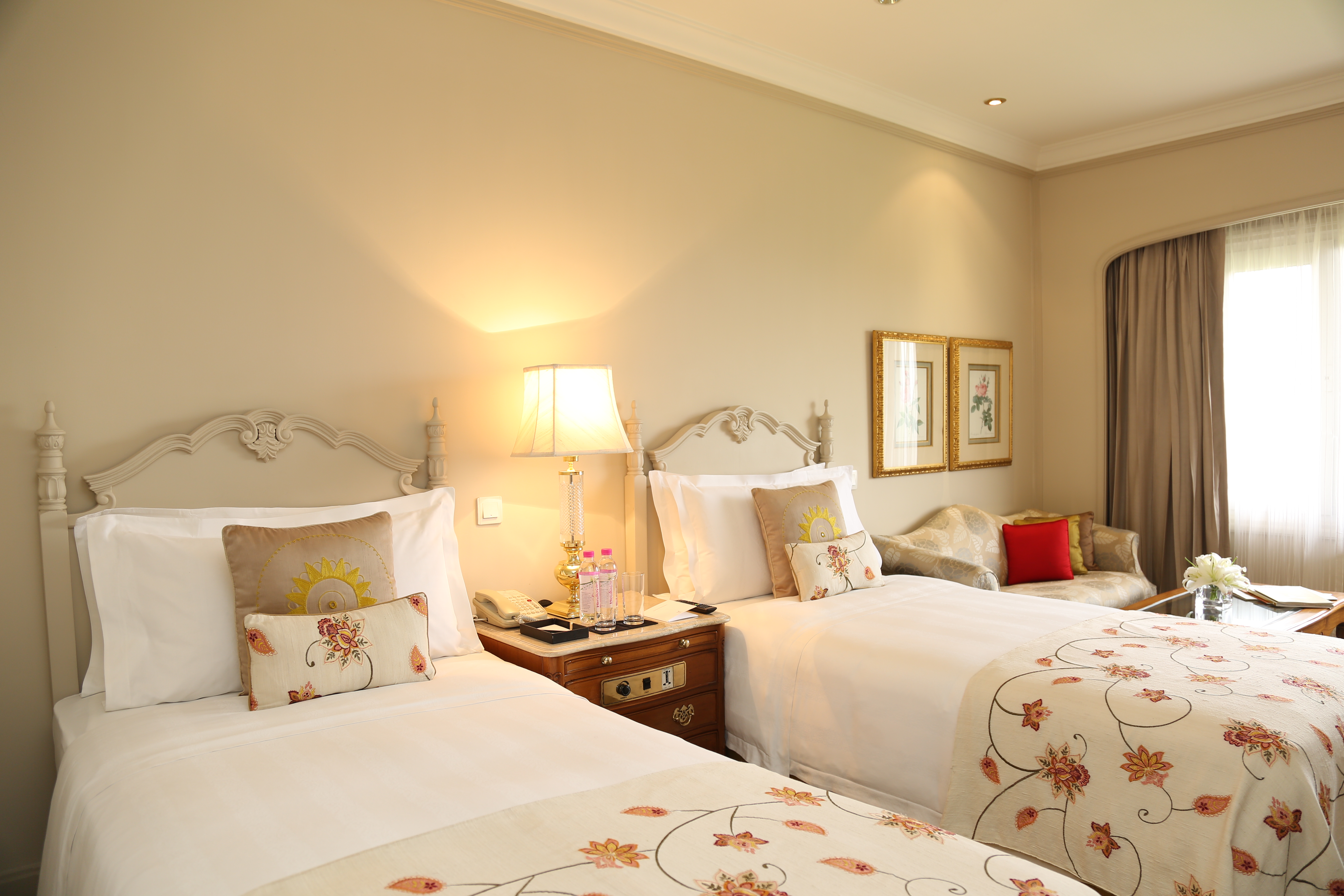 Twin Superior City View