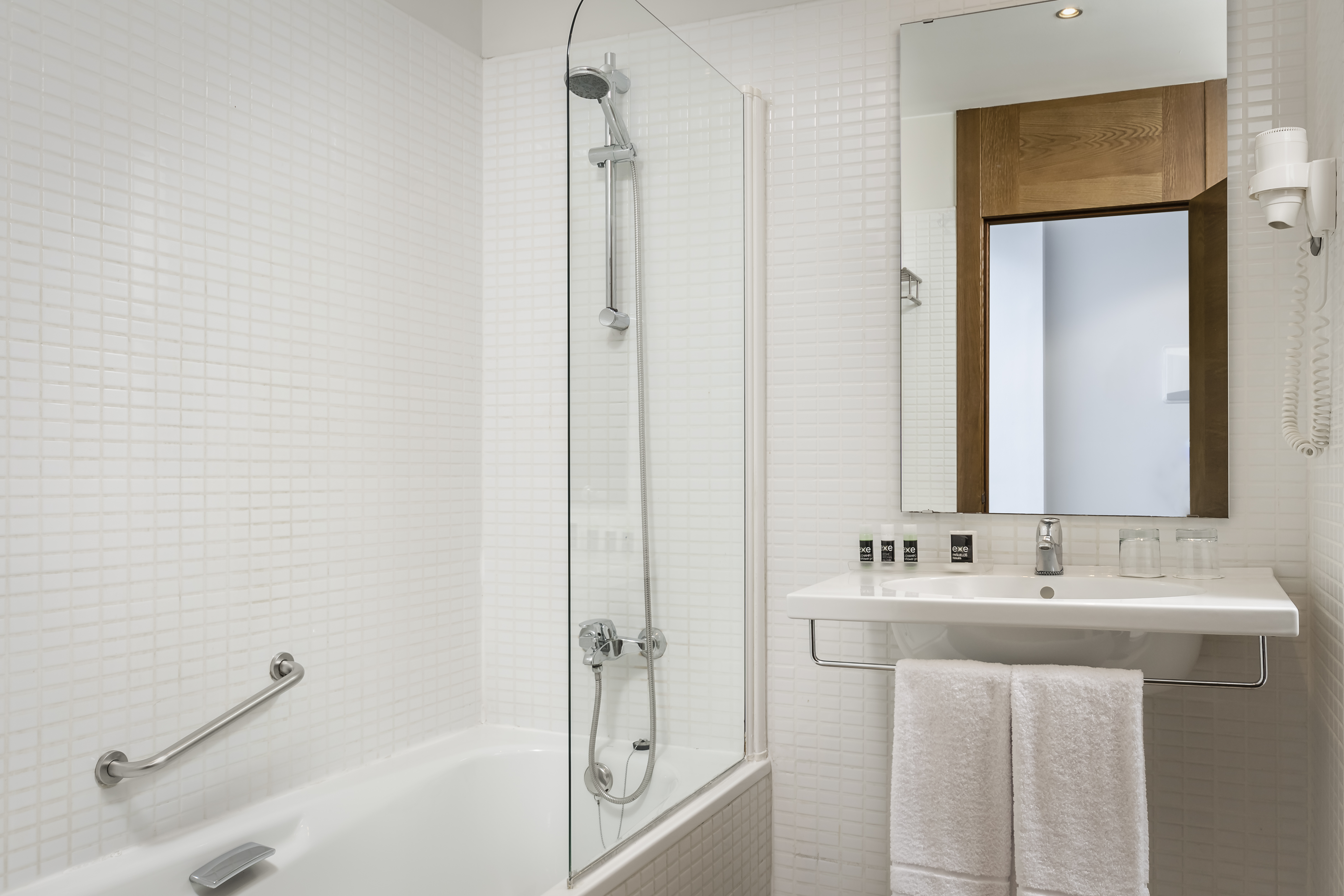 Double or Twin Standard