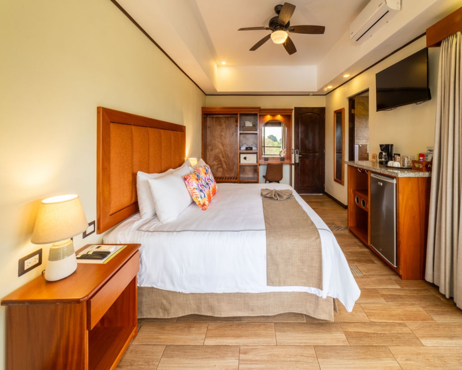 Double Superior King Bed