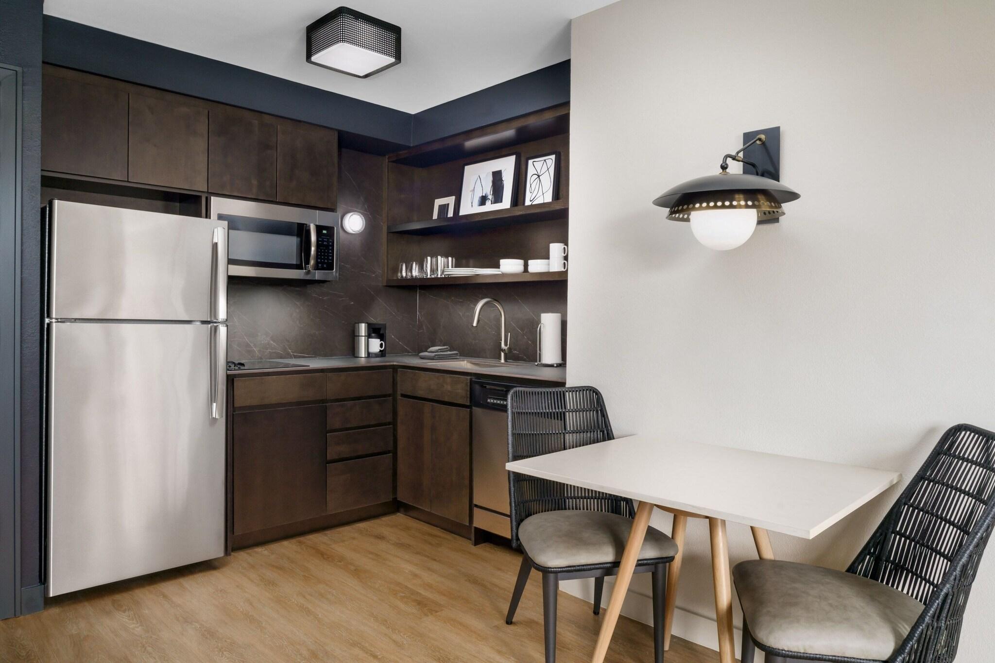 Studio Queen Size Bed