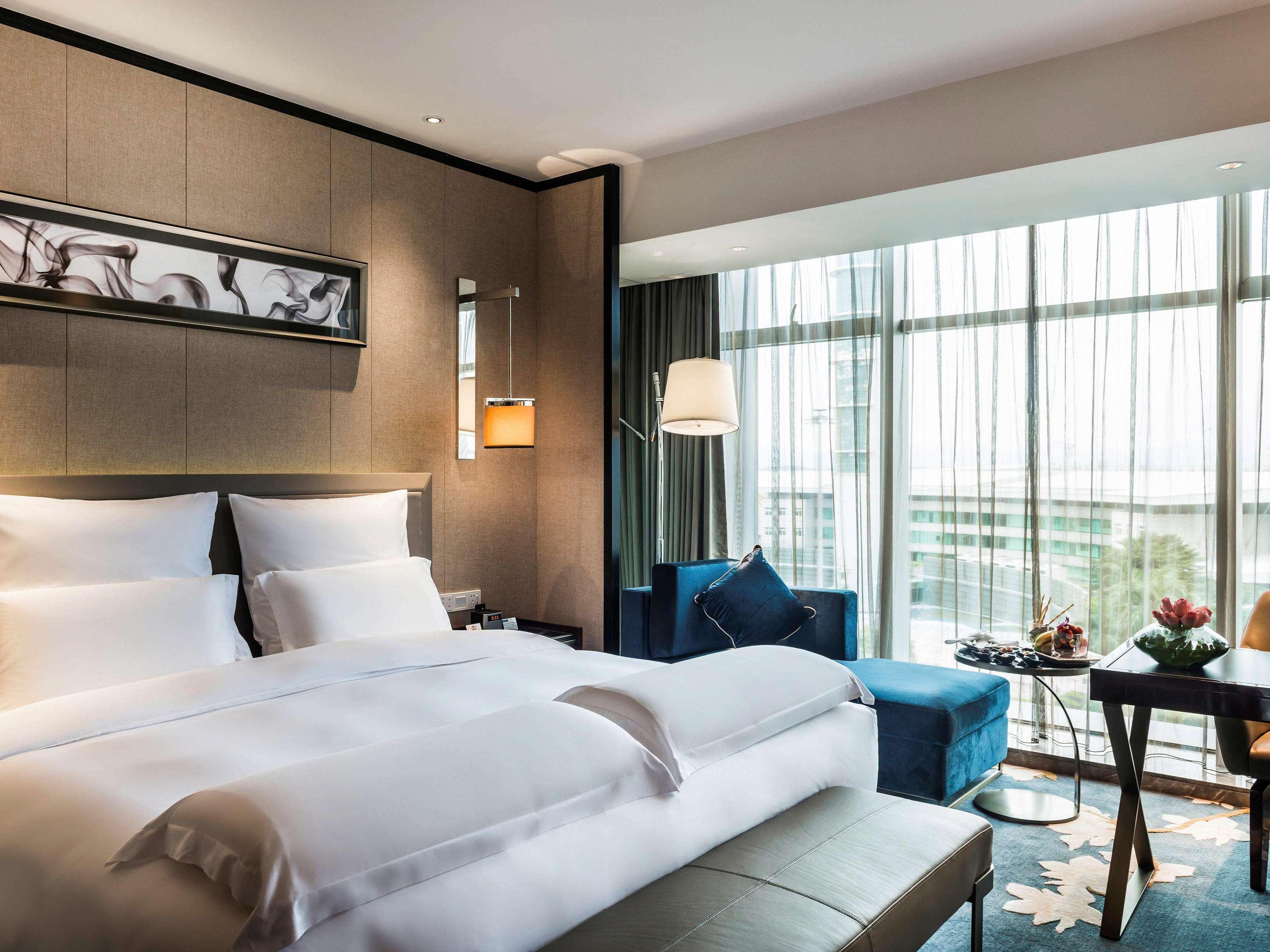 Double Executive King Bed