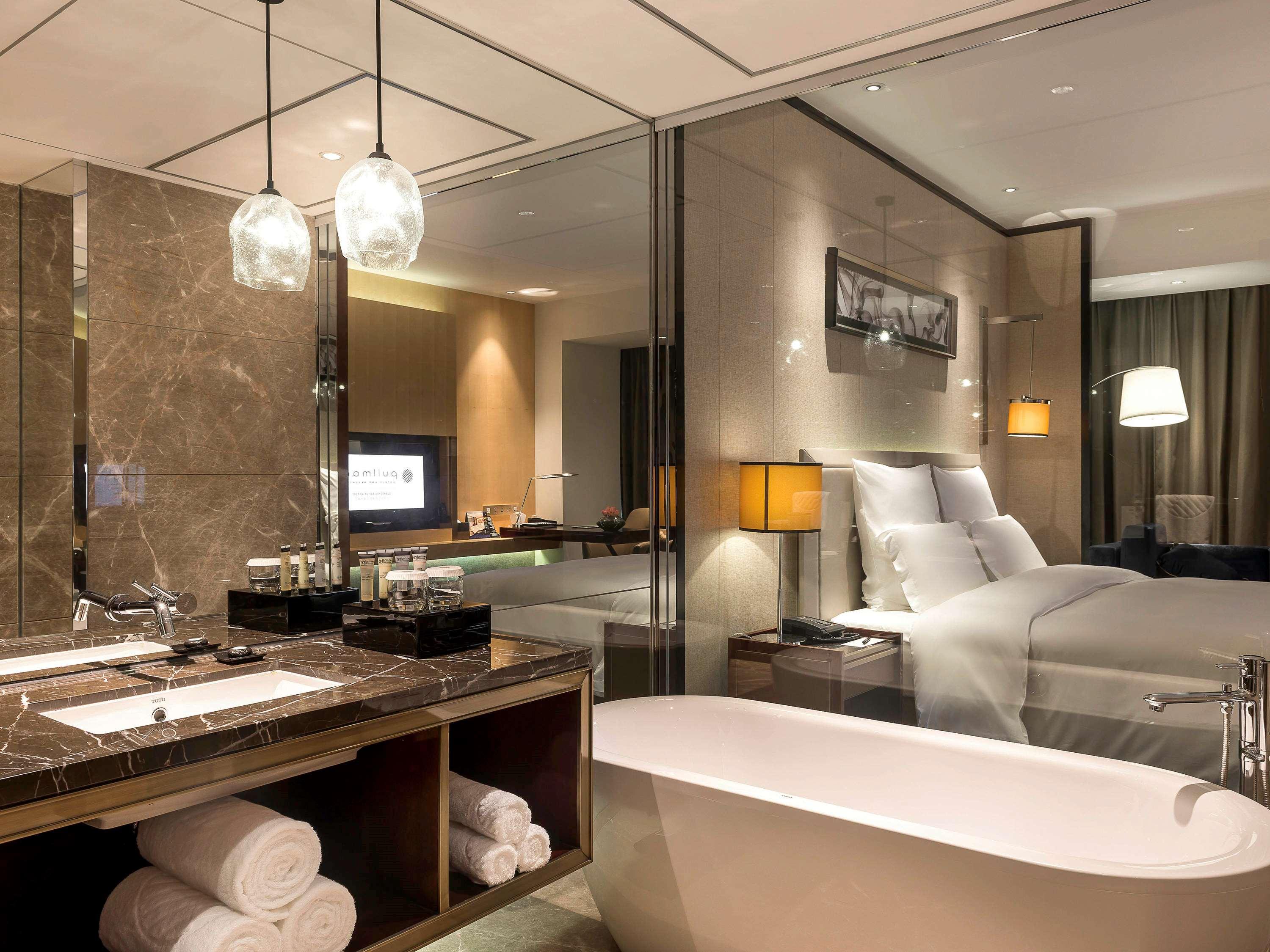 Double Executive King Bed