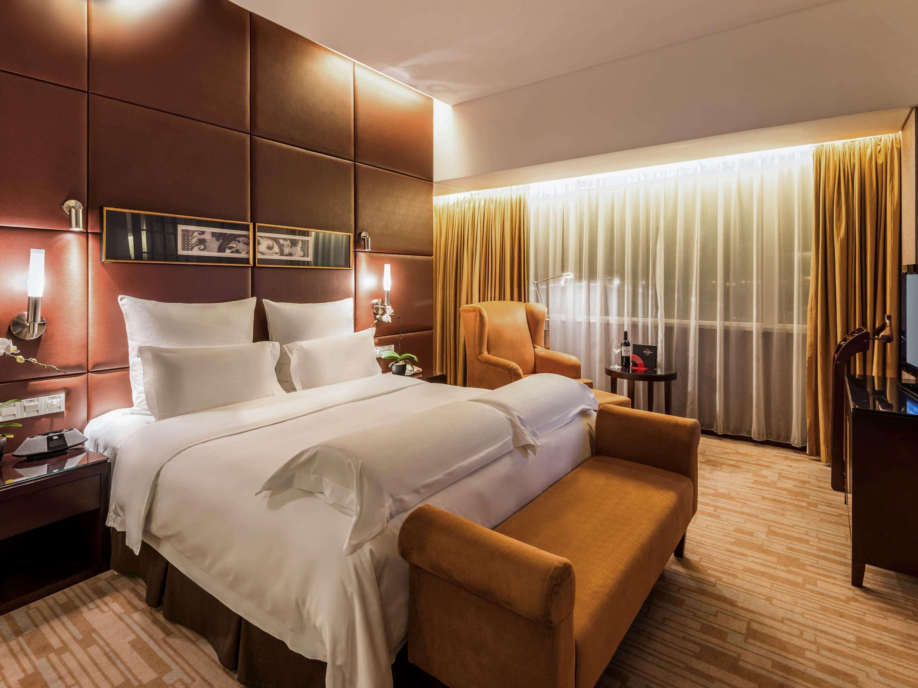 Double Superior with Views