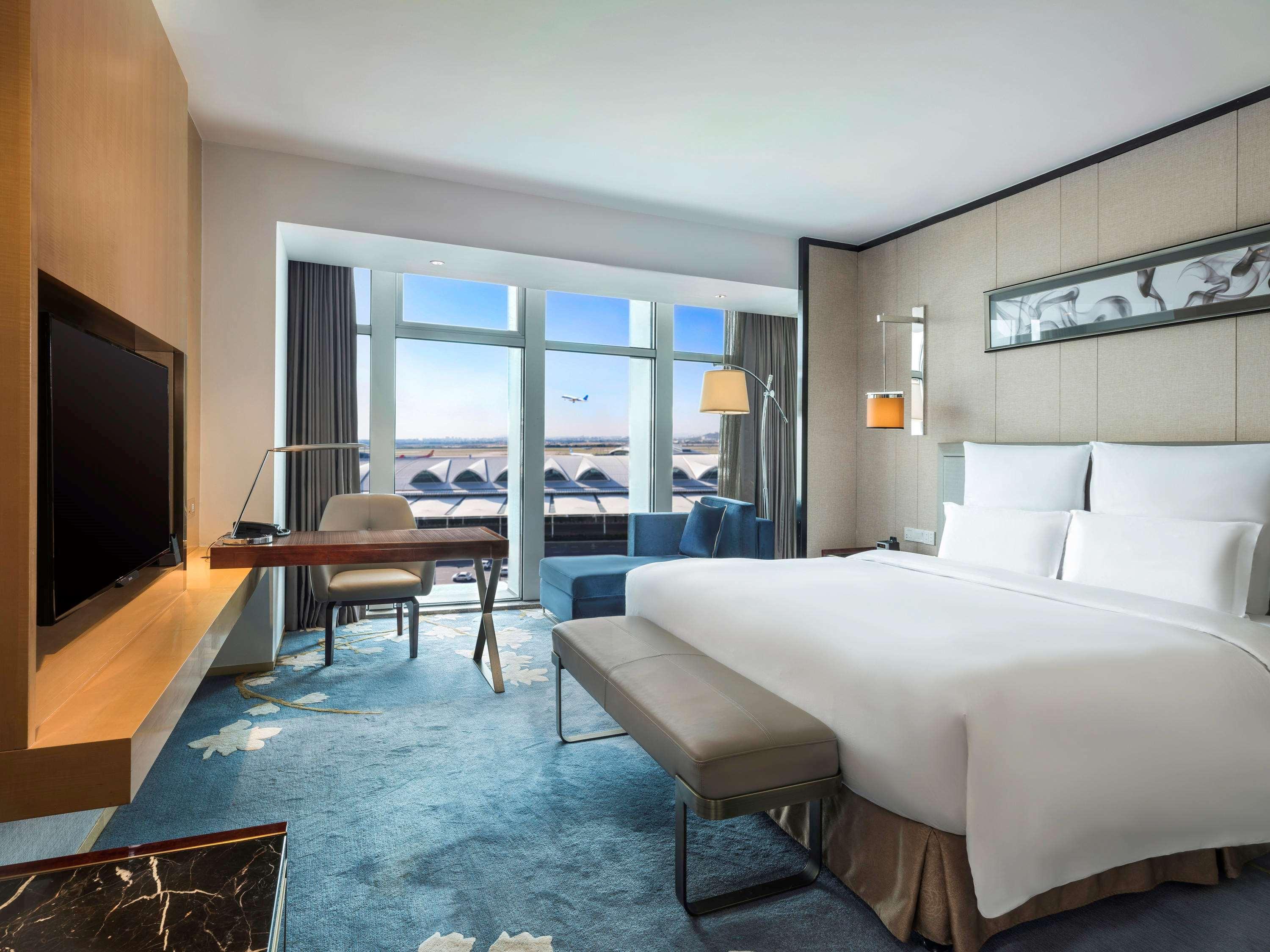 Double Executive King Bed