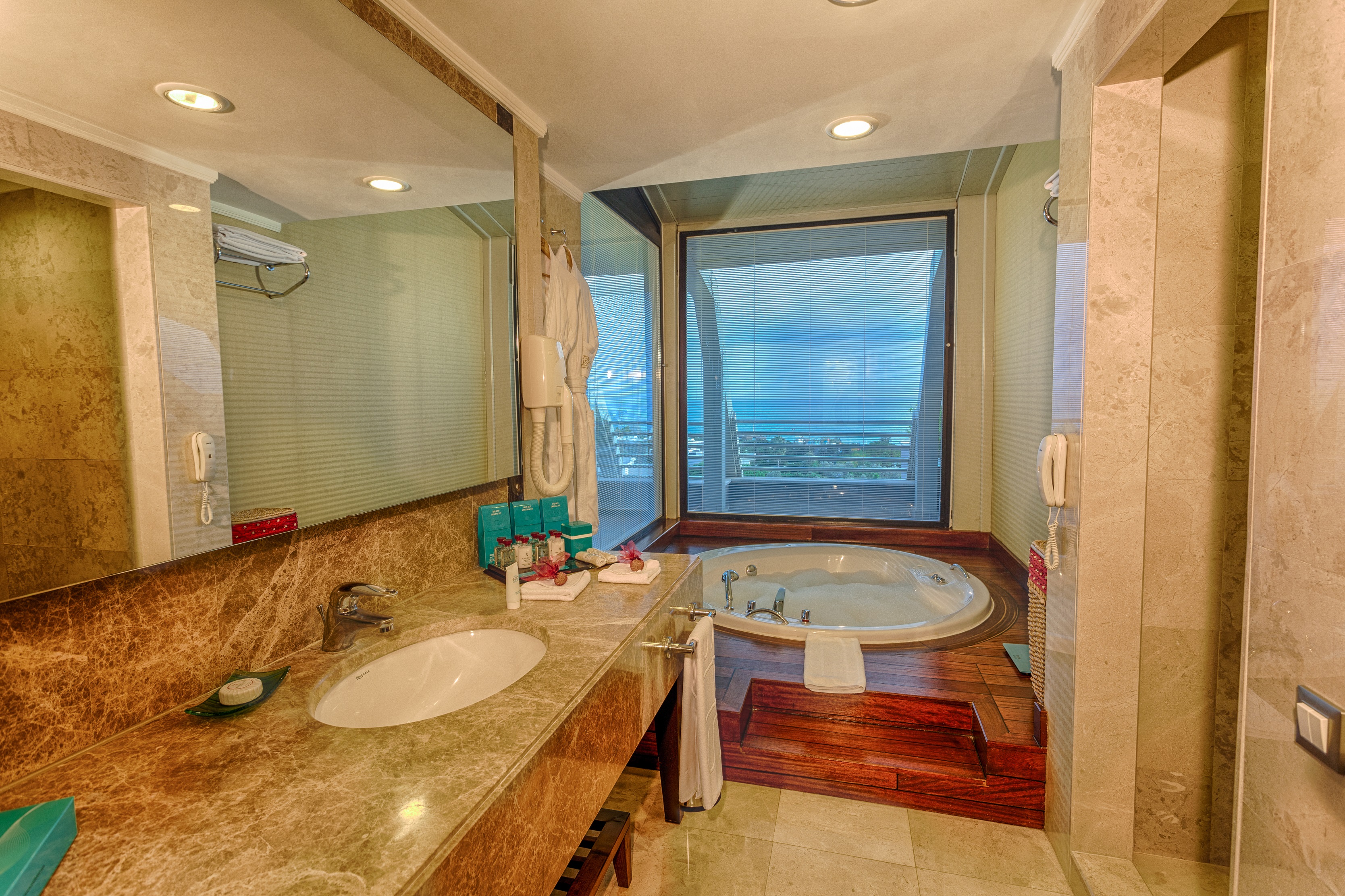 Suite with Jacuzzi