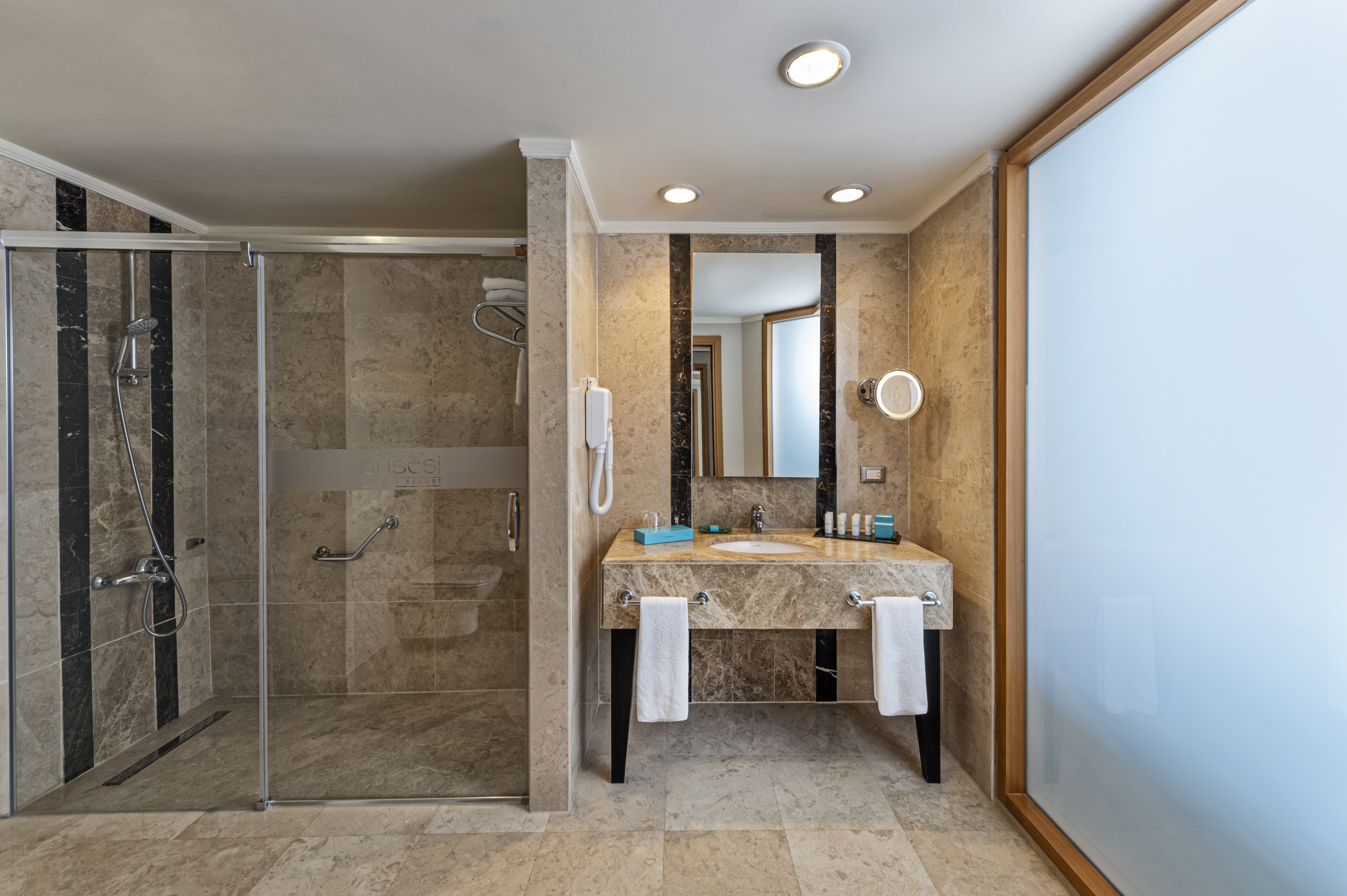 Double Deluxe Land View